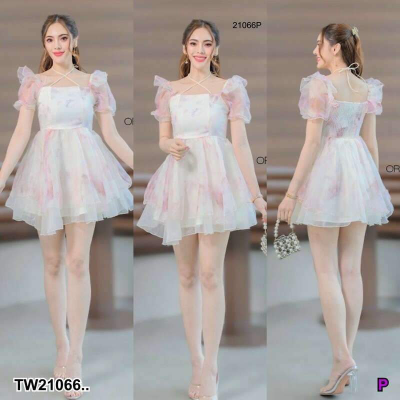 kudapy เดรสสั้นสีขาว/สีชมพู/สีเทา แขนตุ๊กตา ผ้าย่นแต่งกลิตเตอร์ ใส่แล้วไม่ร้อน โทนสีใส่ง่าย ดีไซน์สวย