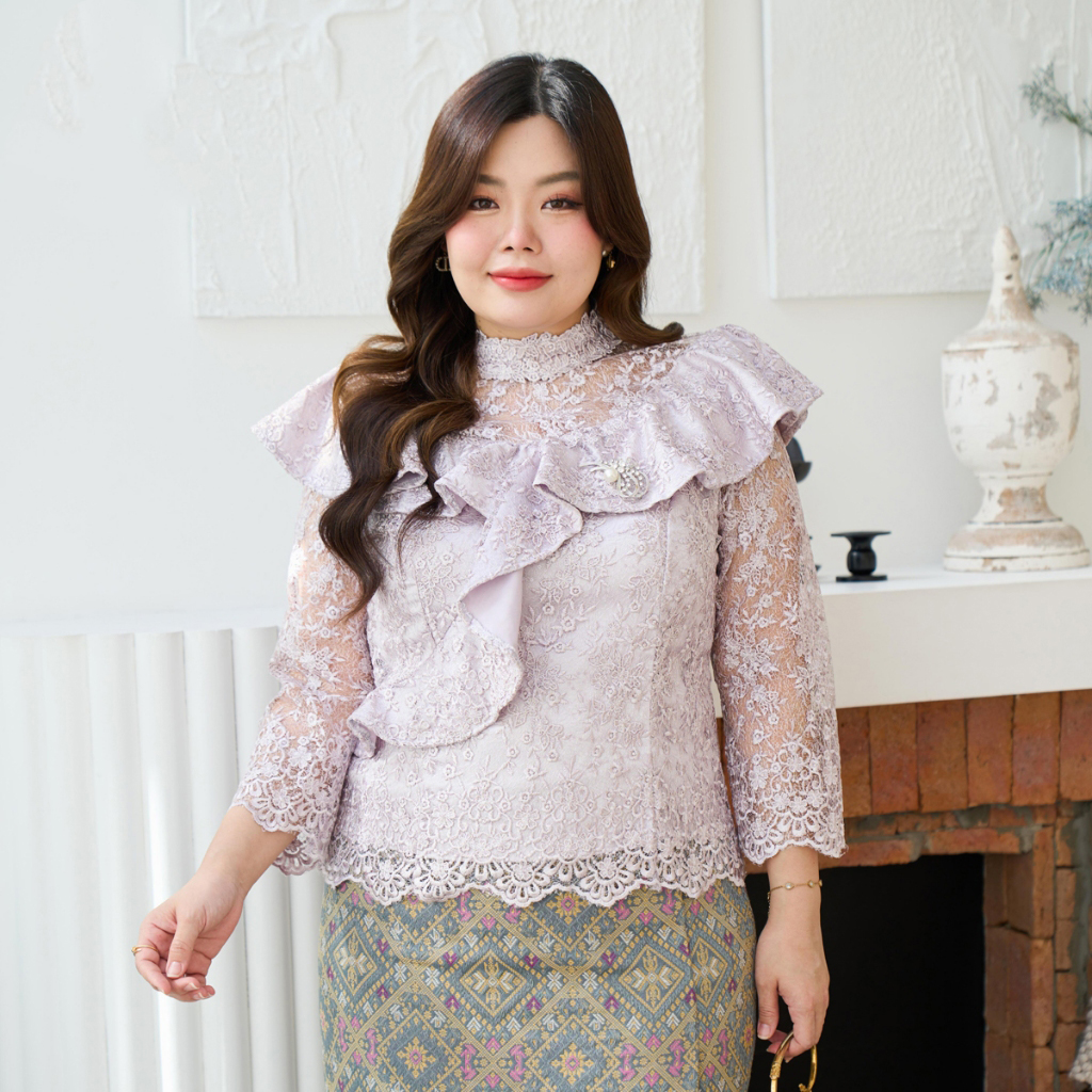 kudapy ชุดเซ็ทออกงานสีเทา +ผ้าถุงทอลายแพรวากาฬสินธุ์ คอจีน แขนยาว แต่งระบายไหล่