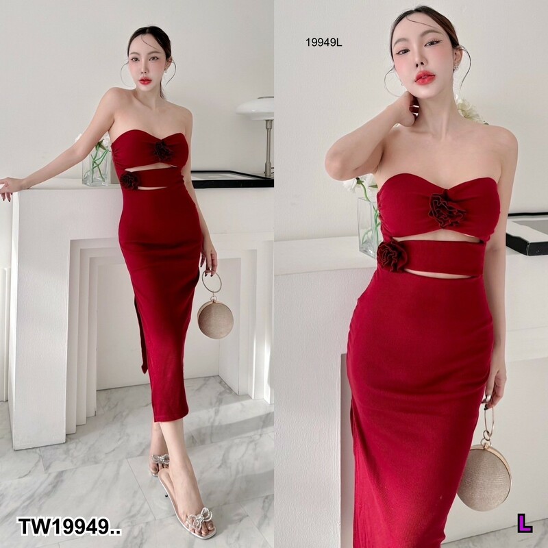 kudapy แม็กซีเดรส เดรสเกาะอก ผ่าข้าง แต่งด้วยดอกไม้ มีเสริฟองน้ำ ดีเทลดีงาม ผ้าเป็นผ้าร่องตัวถักวิ้ง