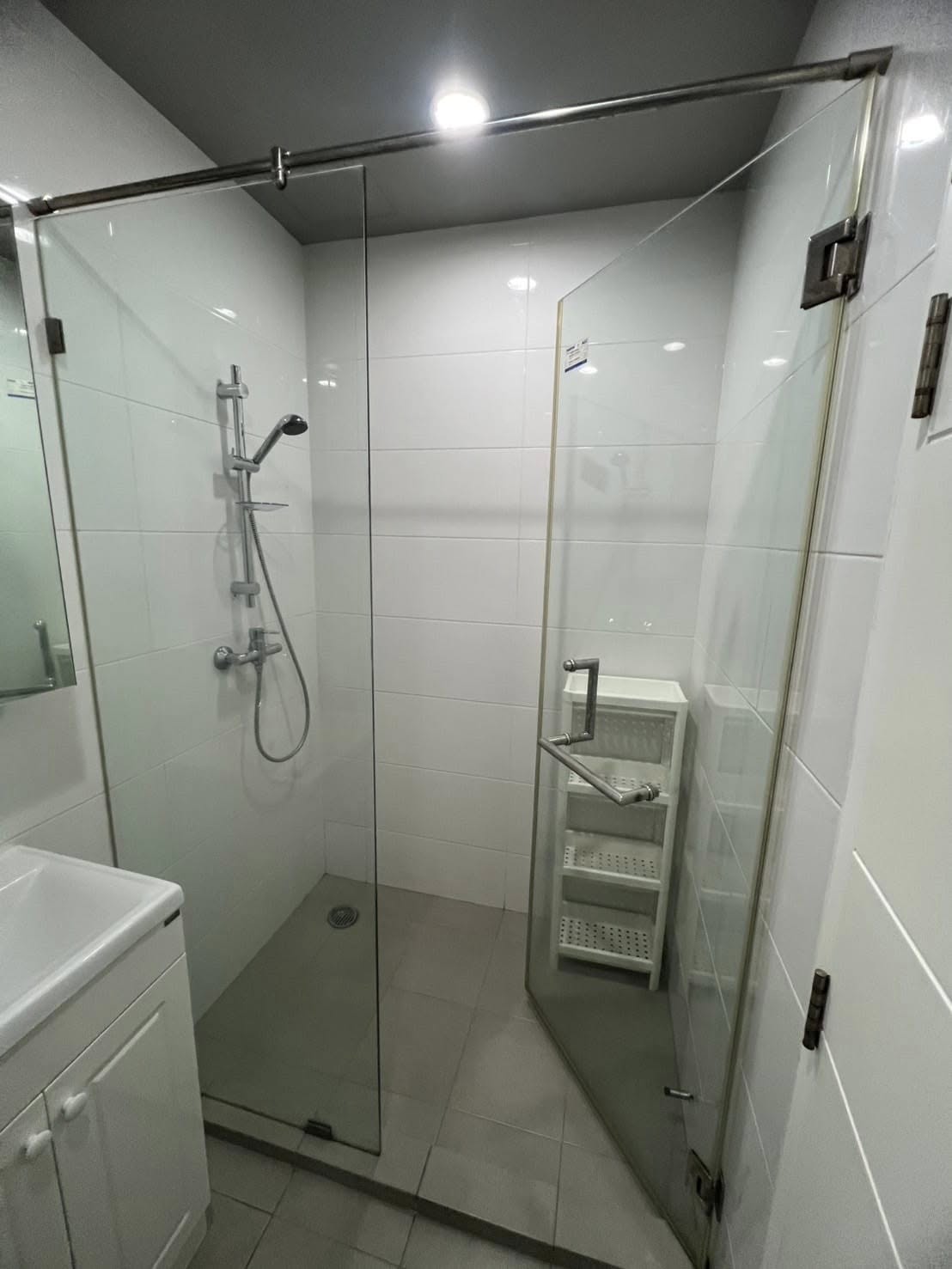 ปล่อยเช่า Blocs 77 (บลอคส์ 77) - โซนพื้นที่ BTS อ่อนนุช 1ห้องนอน 1ห้องน้ำ 1ห้องนั่งเล่น - ขนาดห้อง 40 ตรม. ชั้น 12 - ให้เช่า 17,000 ต่อเดือน