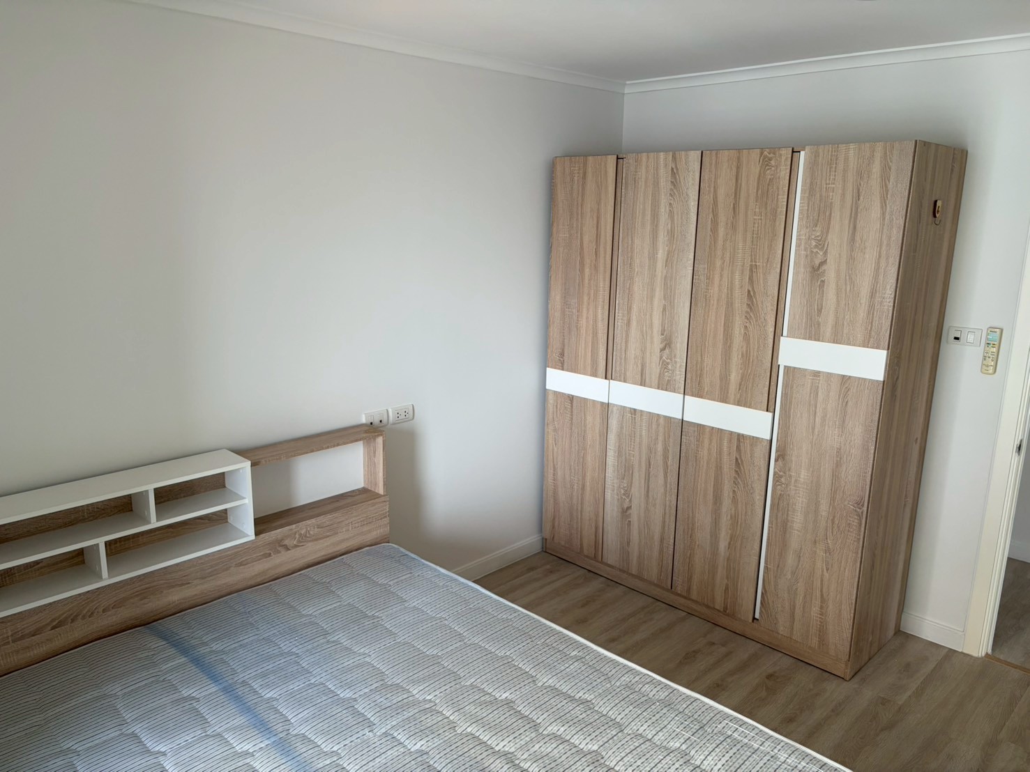 ให้เช่าคอนโด Lumpini Park Riverside Rama 3 (ลุมพินี พาร์ค ริเวอร์ไซด์ พระราม 3) 3ห้องนอน / 2ห้องน้ำ ขนาด 104 ตรม. ชั้น 22 ตึก A ค่าเช่า 36,000 ต่อเดือน วิวแม่น้ำ