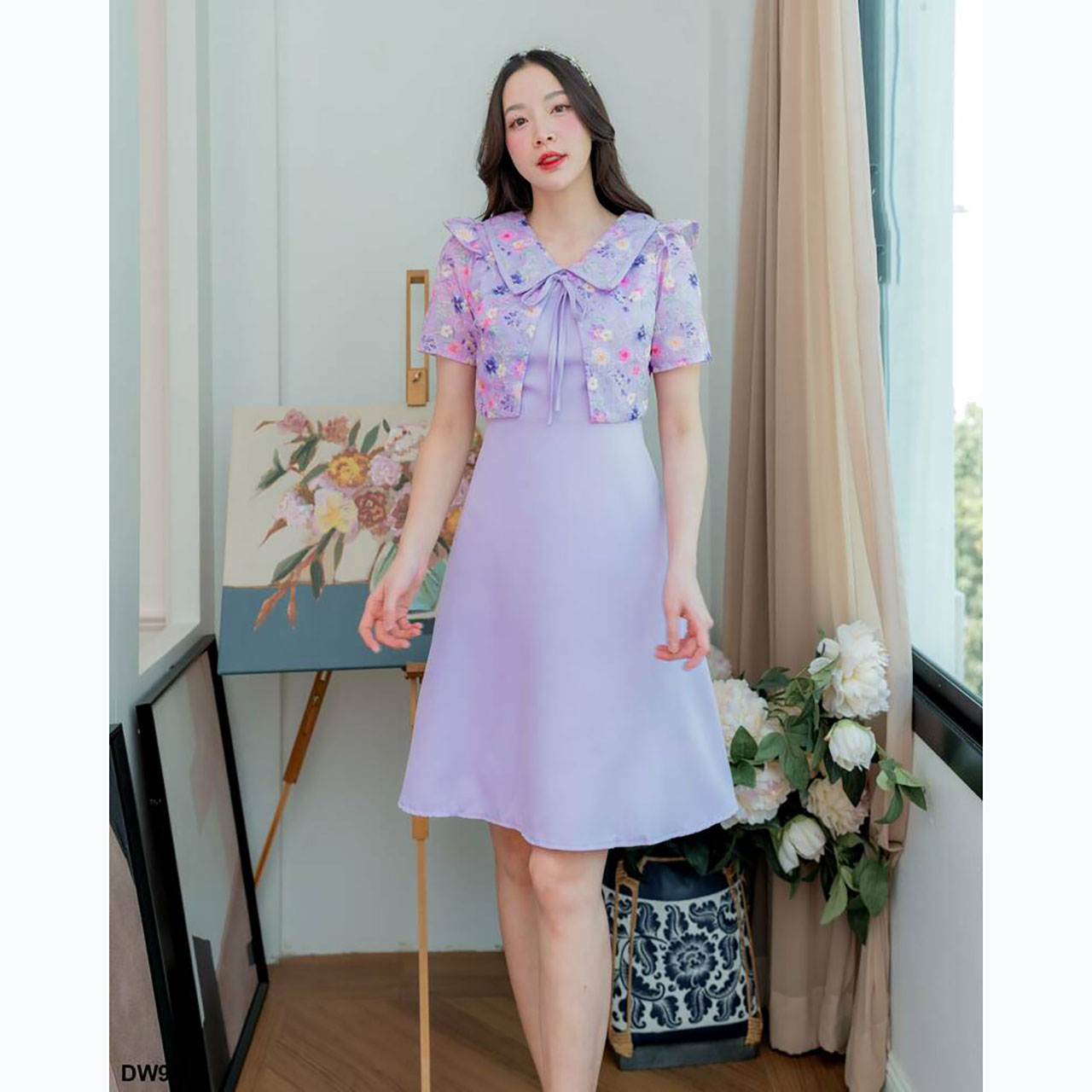 kudapy เดรสสั้นสีชมพู/สีม่วง/สีเหลือง ผ้าพื้นกั๊กลายดอกผูกโบว์