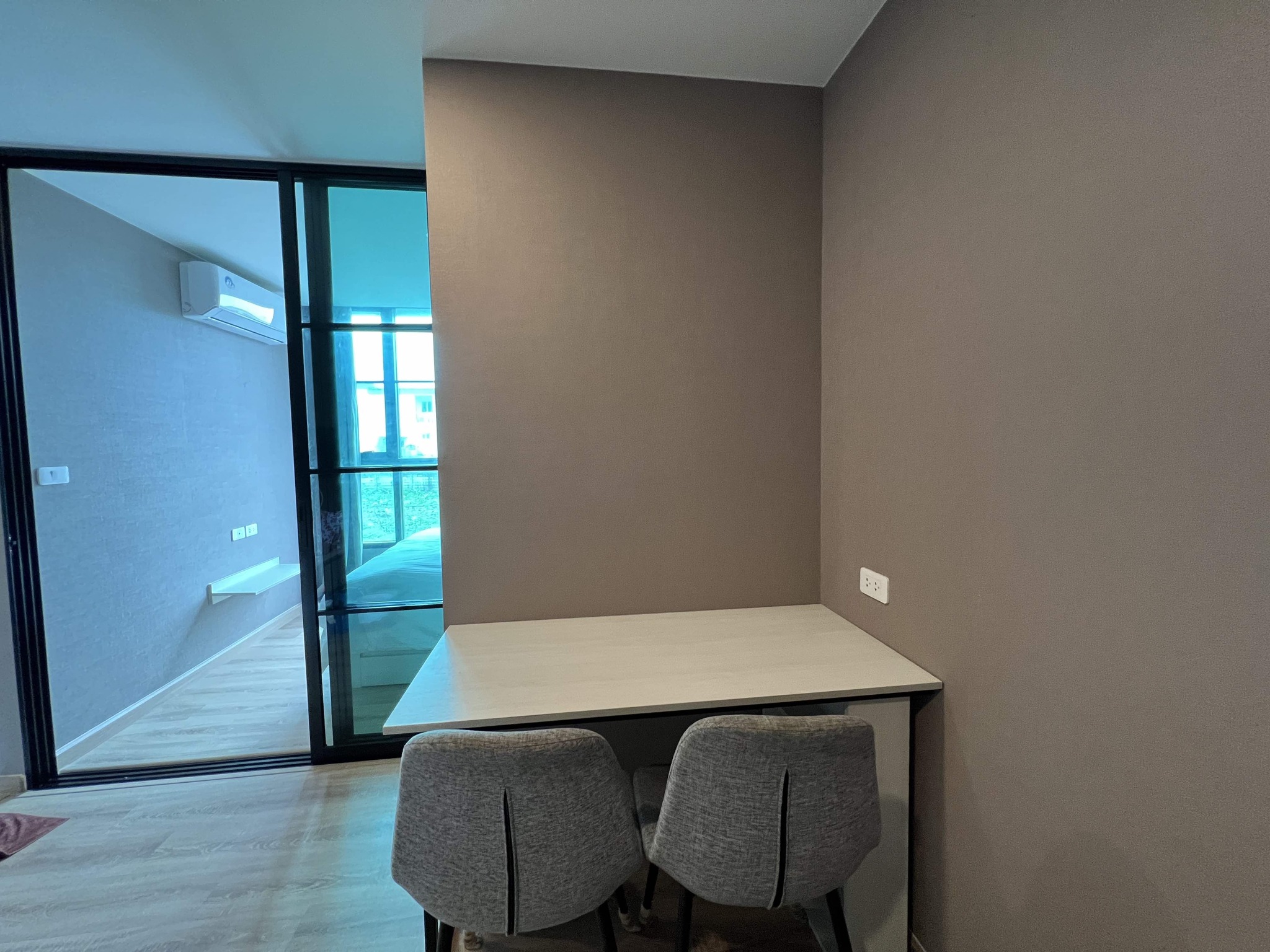 ให้เช่าห้องแบบ 1ห้องนอน 1ห้องน้ำ โซนพื้นที่ ถนนนวลจันทร์ คอนโด The Cube Loft Nuanchan (เดอะ คิวบ์ ลอฟท์ นวลจันทร์) Low Rise ขนาดห้อง 25 ตรม. ชั้น 2