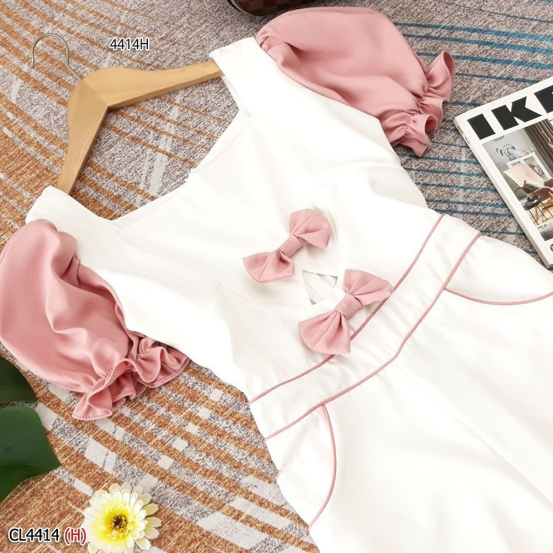 kudapy จั้มสูทขายาวผ้าซาร่าสีขาว ตัดต่อทูโทน กรี๊สสสสมาเลยค่ะชุดนี้ ขายดีตามหากันเยอะสุด