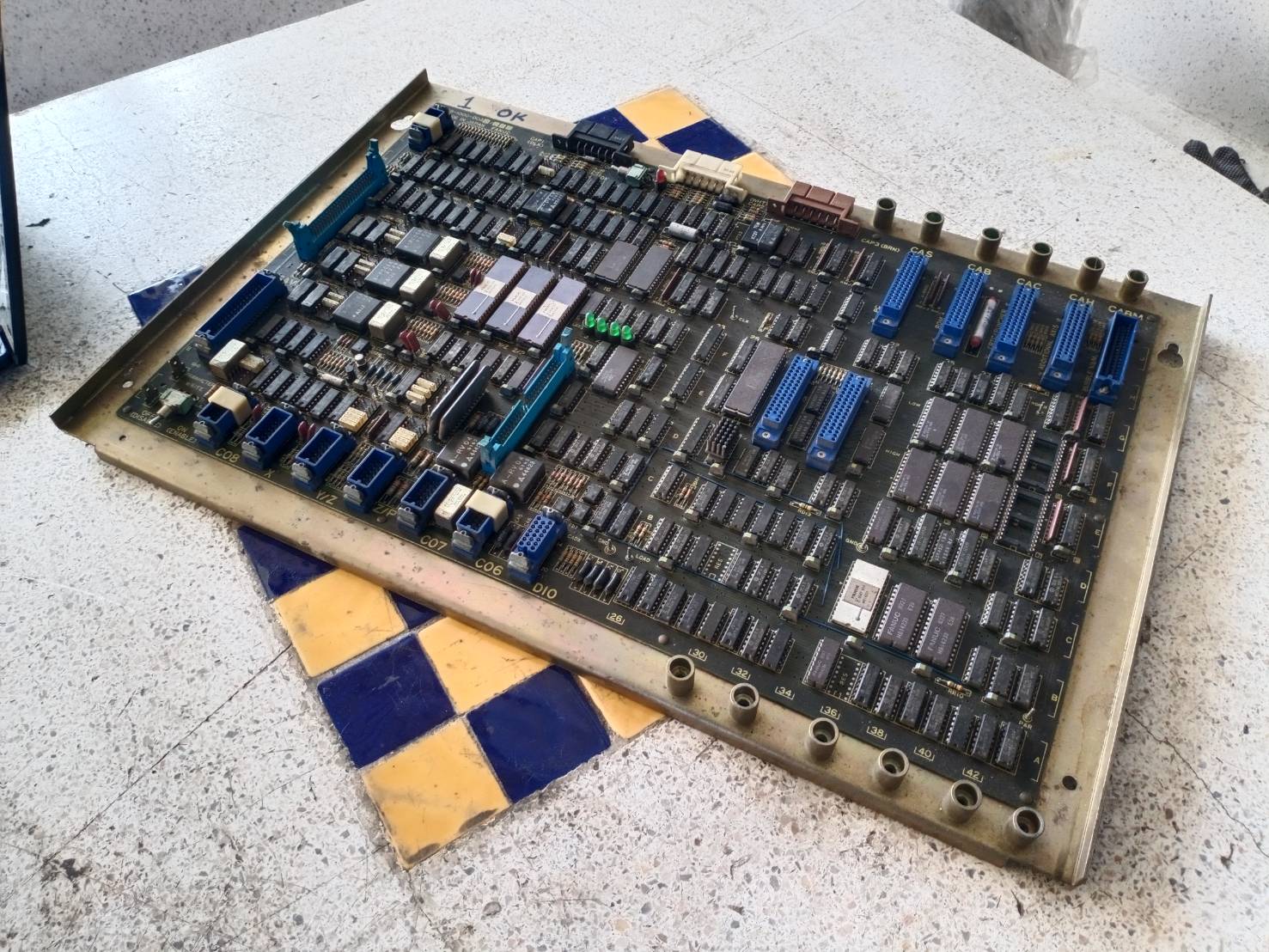 FANUC A16B-1000-0030 MAIN BOARD