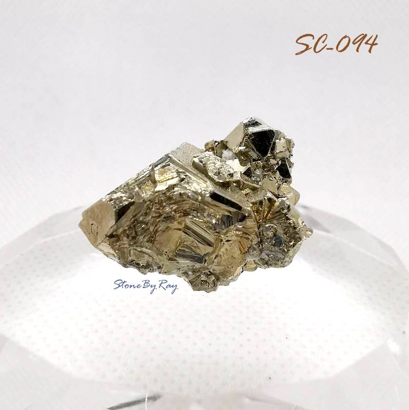 ไพไรต์ (Pyrite Octahedra Peru)