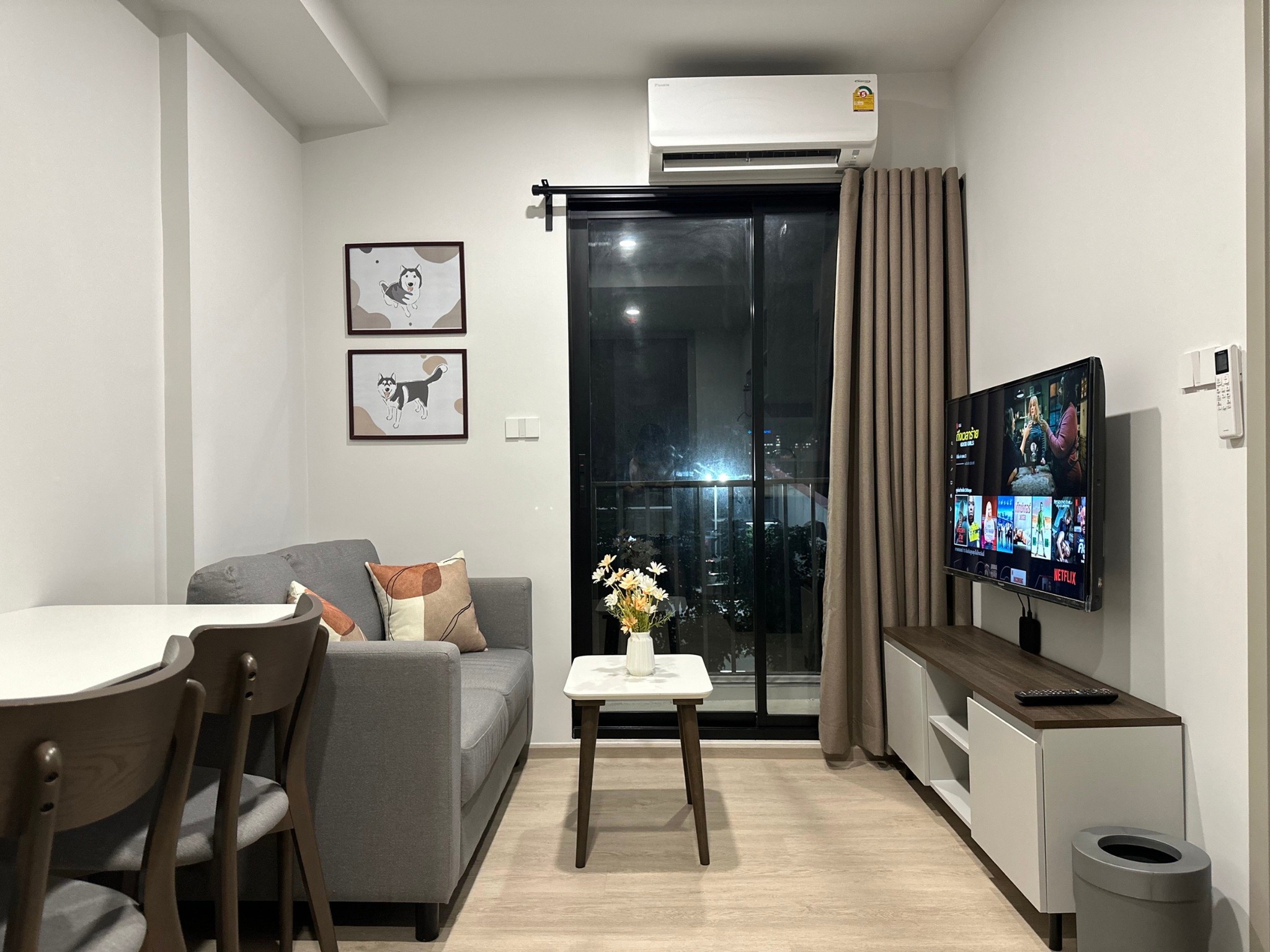 ปล่อยเช่าคอนโด Nue Cross Khu Khot Station (นิว ครอส คูคต สเตชัน) - ใกล้ BTS คูคต - 1ห้องนอน 1ห้องน้ำ 1ห้องนั่งเล่น - ขนาดห้อง 27 ตรม.