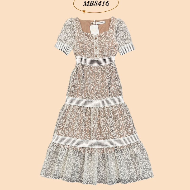 kudapy เดรสยาวสีครีม ลูกไม้ออกงานแขนตุ๊กตาV2 ใส่สบายสวยดูดี ซิปหลัง แต่งกระดุมหน้า ใส่ออกงาน