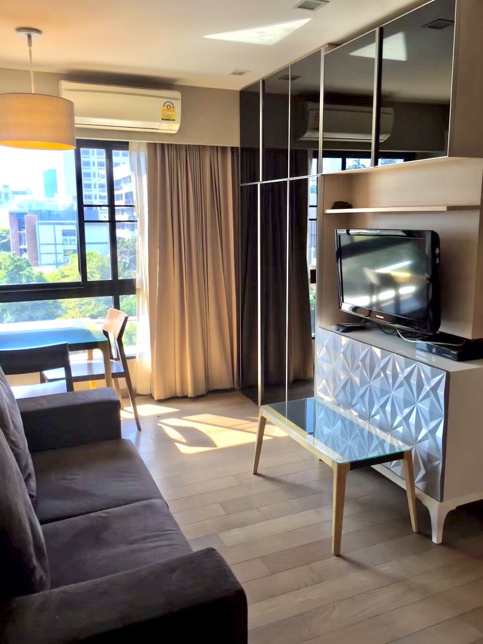 ปล่อยเช่าคอนโด Tidy Thonglor (ไทดี้ ทองหล่อ) - 1ห้องนอน 1ห้องน้ำ 1ห้องนั่งเล่น - ใกล้ BTS ทองหล่อ - ขนาดห้อง 30 ตรม. ชั้น 5