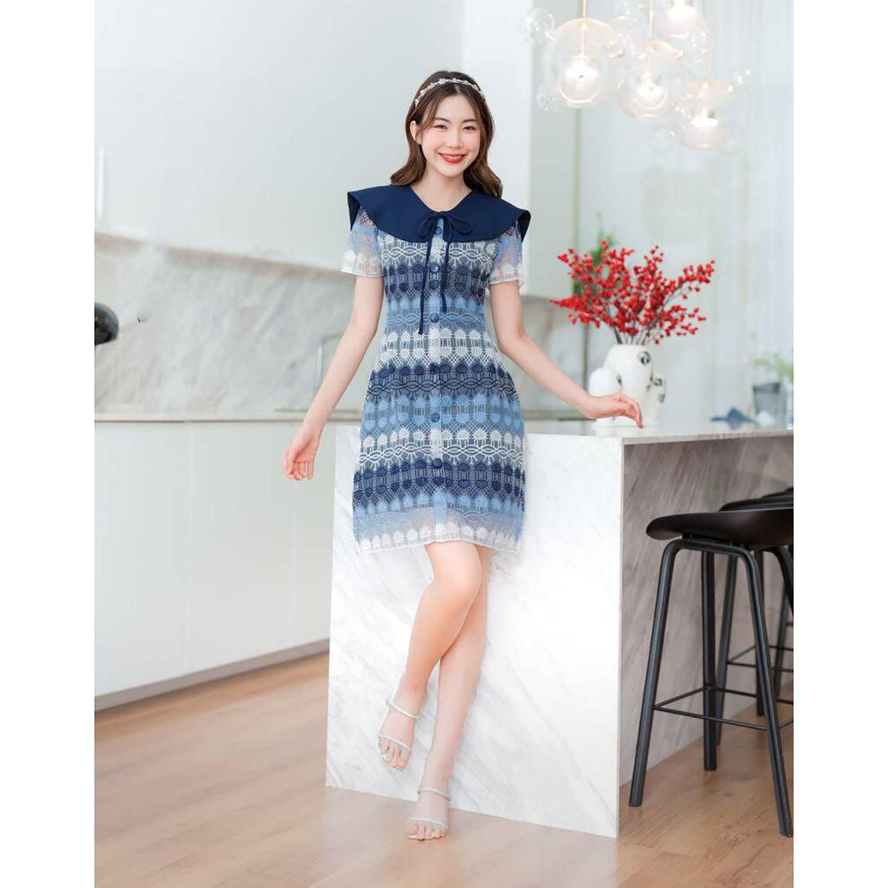 kudapy เดรสสั้น ลูกไม้ชั้นหัวใจคอปก ผ้าเบาใส่สบายตัว