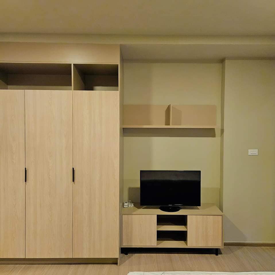 สนใจชมห้องติดต่อได้เลย Line ID: Smile-easy ปล่อยเช่าคอนโด dcondo panaa (ดีคอนโด พนา) - Studio 1ห้องน้ำ 1ห้องครัว - ใกล้ MRT บางขุนนนท์ - ขนาดห้อง 26.8 ตรม. ชั้น 8 ตึก B