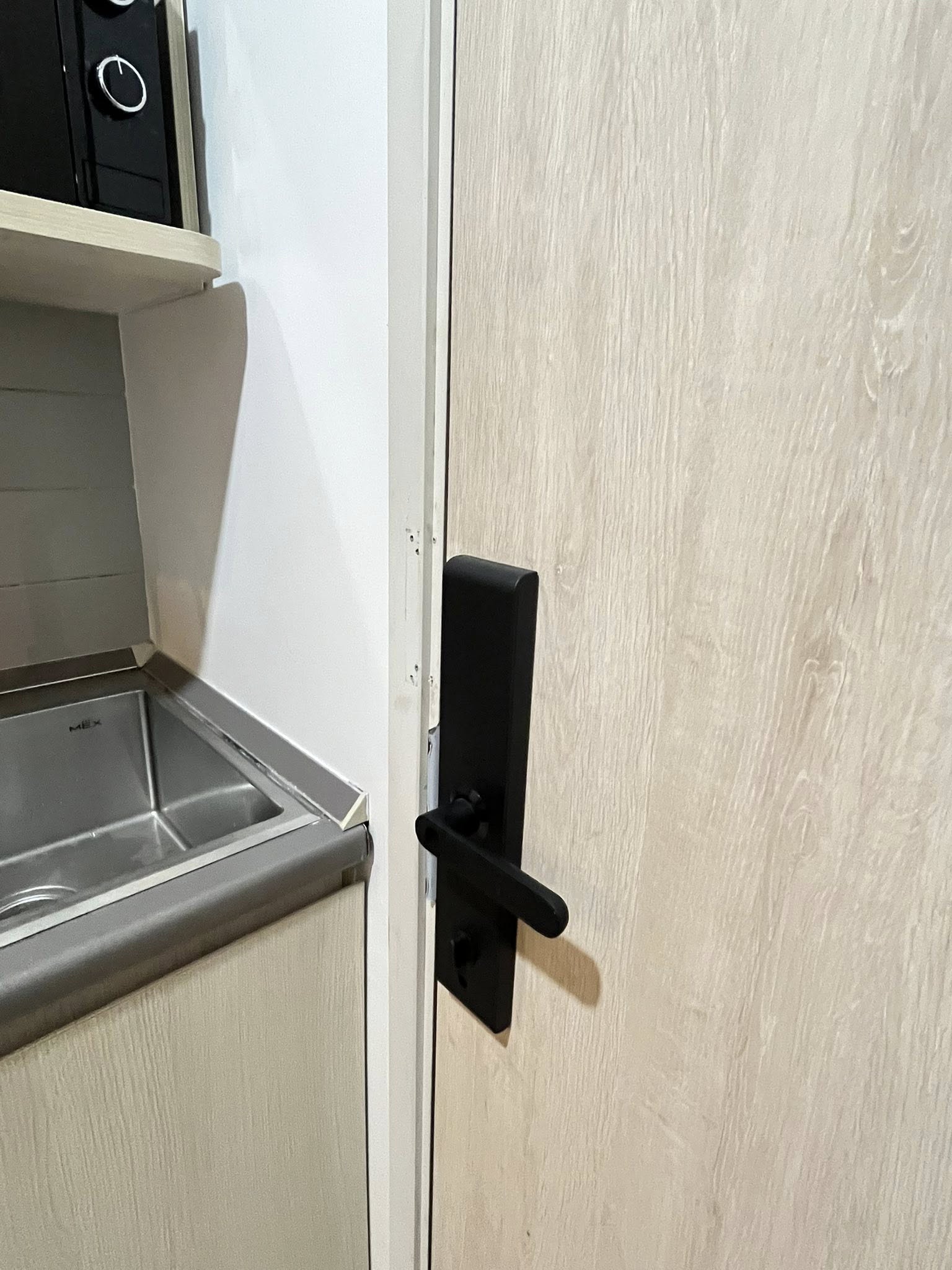 ให้เช่าคอนโด IDEO Mobi Sukhumvit Eastgate (ไอดีโอ โมบิ สุขุมวิท อีสท์เกต) โซน รถไฟฟ้า BTS บางนา Studio / 1ห้องน้ำ ขนาดห้อง 22 ตรม. ชั้น 16