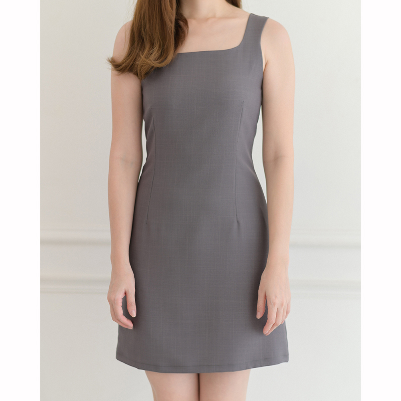 kudapy เดรสสั้นสีดำ/สีมัทฉะ/สีชมพู/สีเทาเข้ม แขนกุดคอเหลี่ยม ทรงเป๊ะ จับเกล็ดใส่สวยเข้ารูป เนื้อผ้าใส่สบาย งานมีซับใน