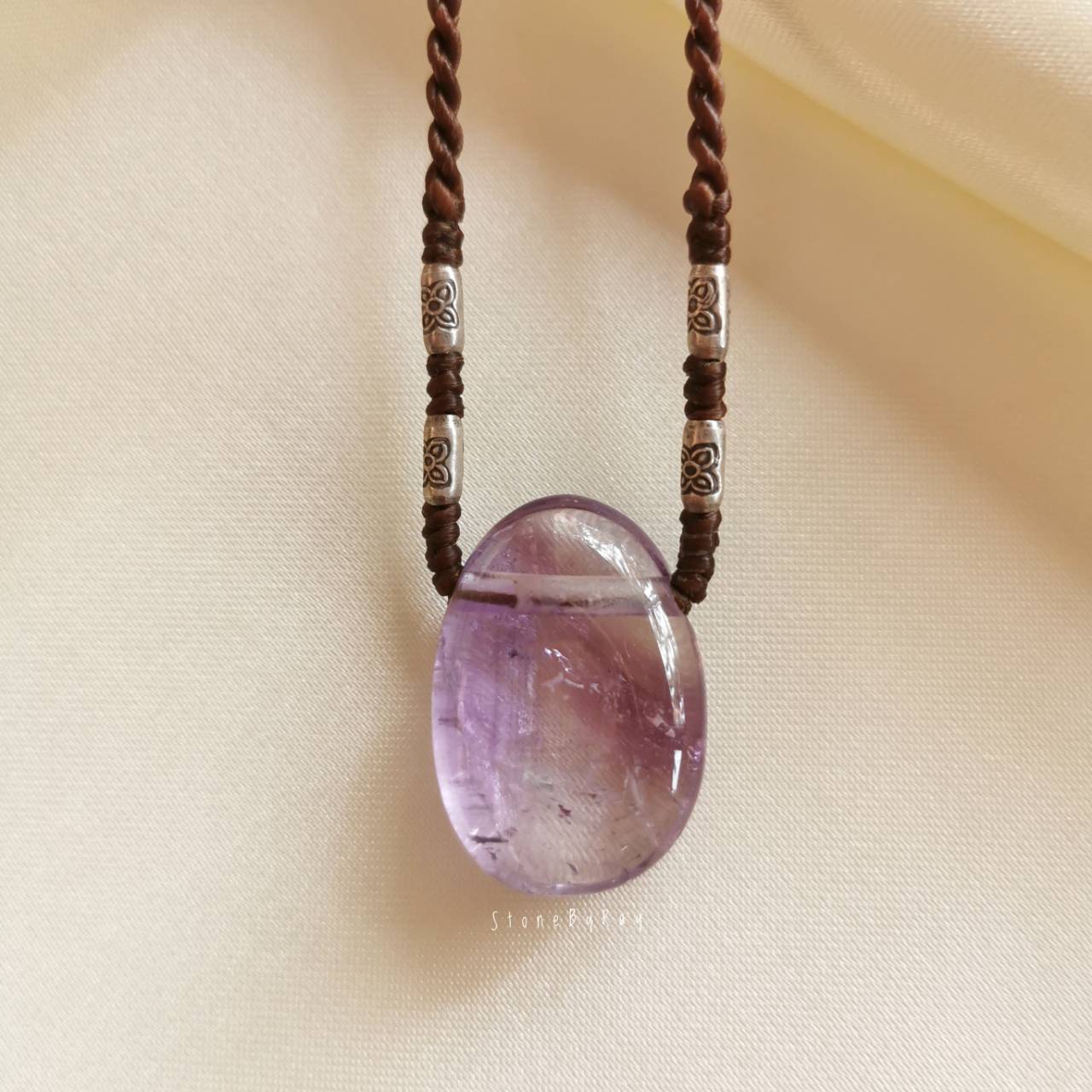 สร้อยคอเชือกถักจี้หินอเมทิสต์ Amethyst