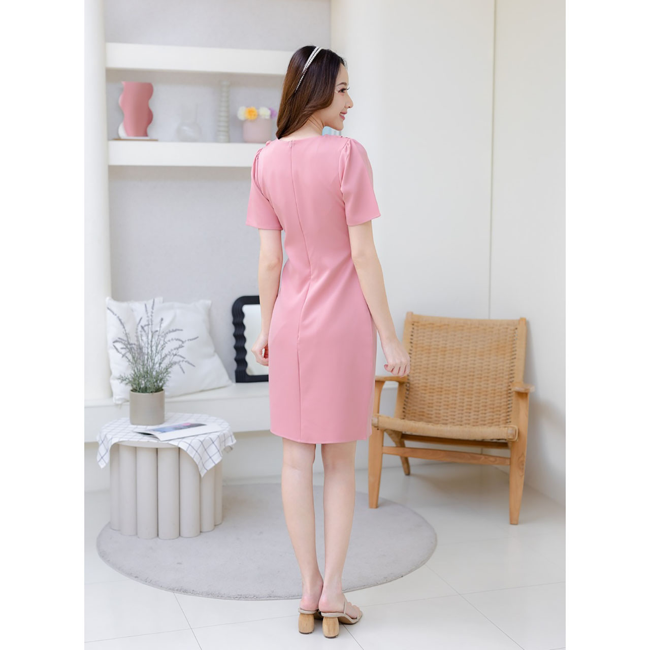 kudapy เดรสสั้นสีกรม/สีฟ้า/สีชมพู งานผ้าปักลาย สีชัด งานผ้าสีเรียบ น่ารัก