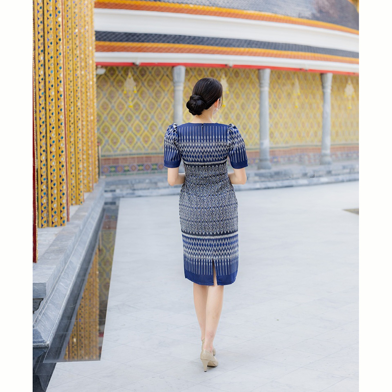 kudapy เดรสสั้นสีกรม/สีชมพู/สีเหลือง ผ้าทอไทยประยุกต์ งดงามแบบฉบับหญิงไทยสมัยใหม่ ดูน่ามอง คอวี ทรงสวย เรียบร้อย สีละมุน