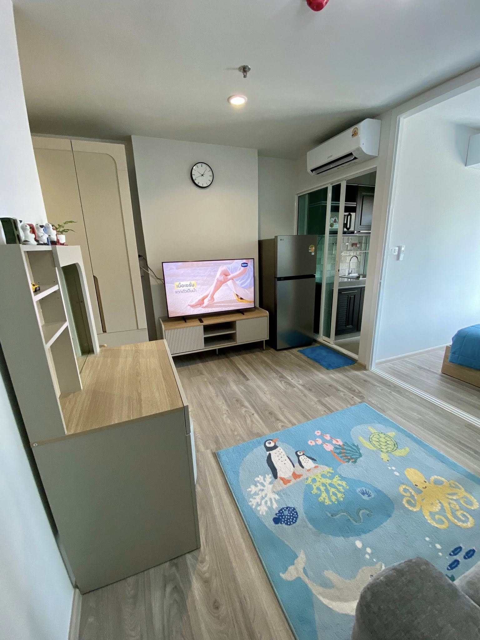 ให้เช่าคอนโด Regent home bangna (รีเจ้นท์ โฮม บางนา) โซนพื้นที่ BTS บางนา ห้องแบบ 1ห้องนอน / 1ห้องน้ำ / โซนครัวปิด · ขนาดห้อง 28 ตรม. ชั้น 5 ตึก A