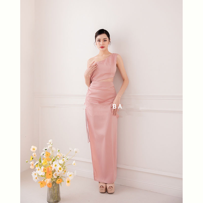 kudapy เดรสยาวน้ำตาลอิฐ / ชมพู / เขียว ดีเทลซีทรูคอดเข้าช่วงเอวบน ด้านข้างแหวกเป็นแบบรูดปรับระดับได้ตามชอบ