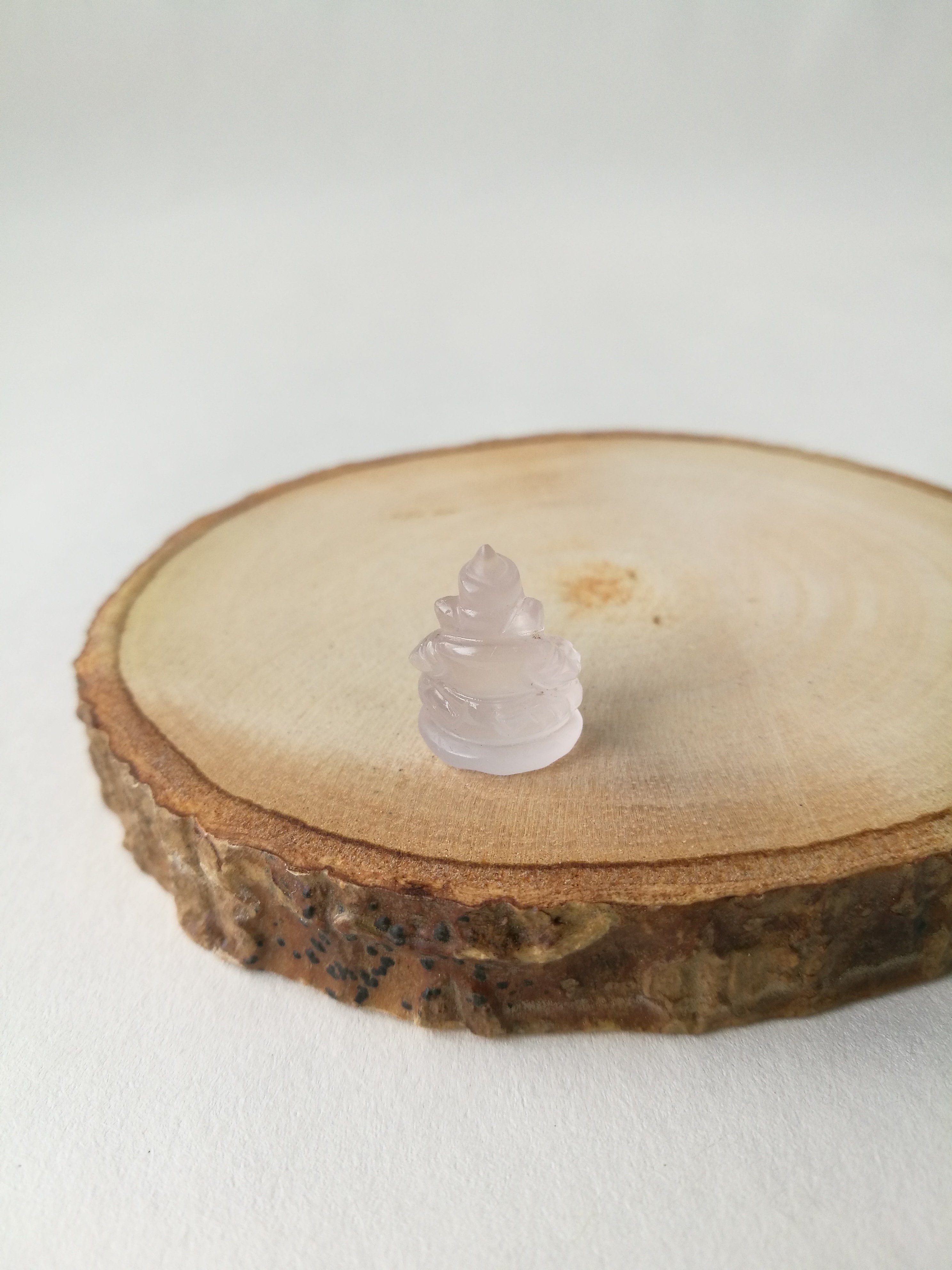 พระพิฆเนศโรสควอตซ์(Rose quartz Garnesha)