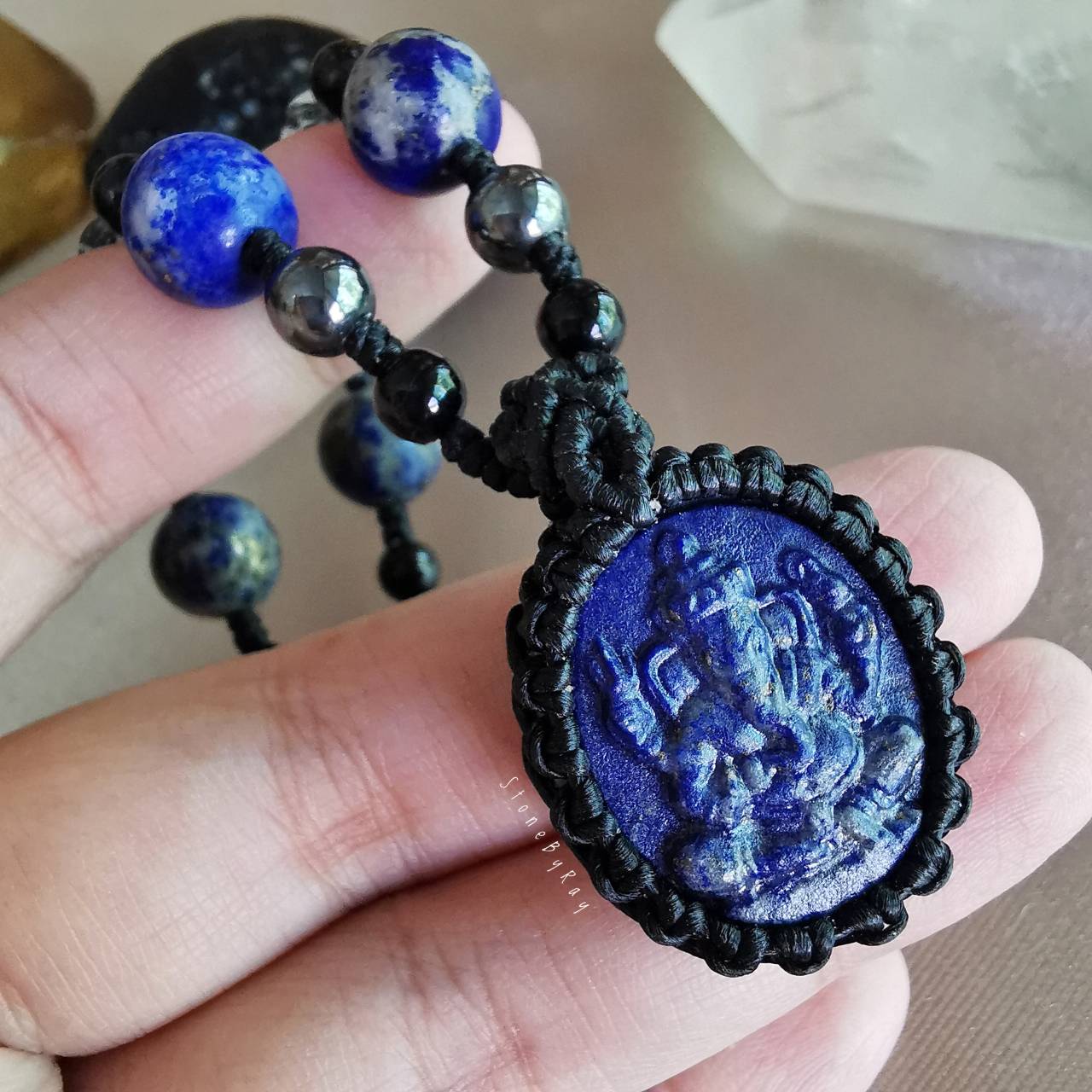 สร้อยคอเชือกถักจี้หินลาพิสลาซูลีแกะสลักองค์พระพิฆเนศ