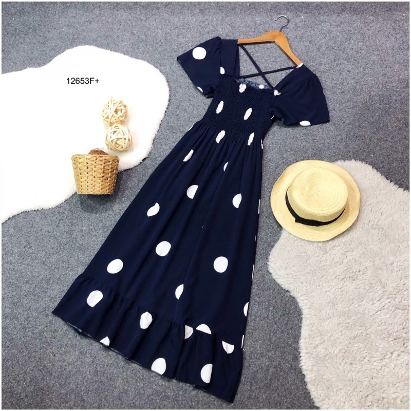 kudapy เดรสยาวสีกรมท่า ดำ ฟ้า เขียว เหลือง แดง คอเหลี่ยมแขนระบาย ผ้าไหมอิตาลี่ลายจุดใหญ่ อกแต่งสม็อค ชายเดรสแต่งระบาย