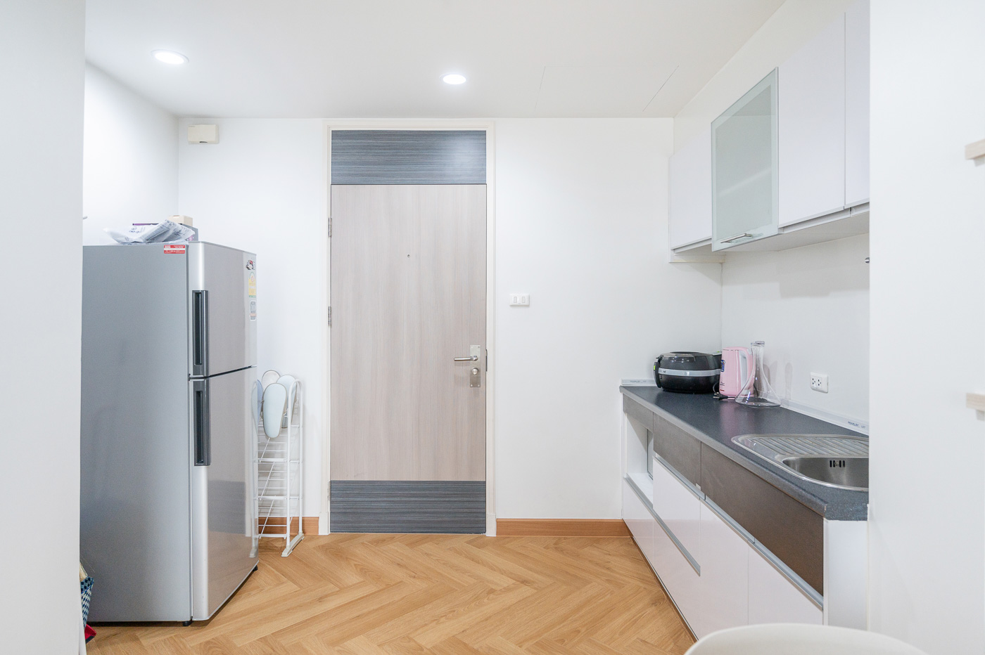 ปล่อยเช่า Supalai Premier @ Asoke (ศุภาลัย พรีเมียร์ แอท อโศก) - โซนพื้นที่ MRT เพชรบุรี มศว. 1ห้องนอน 1ห้องน้ำ - ขนาดห้อง 50 ตรม. ชั้น 31 - ให้เช่า 25,000 ต่อเดือน