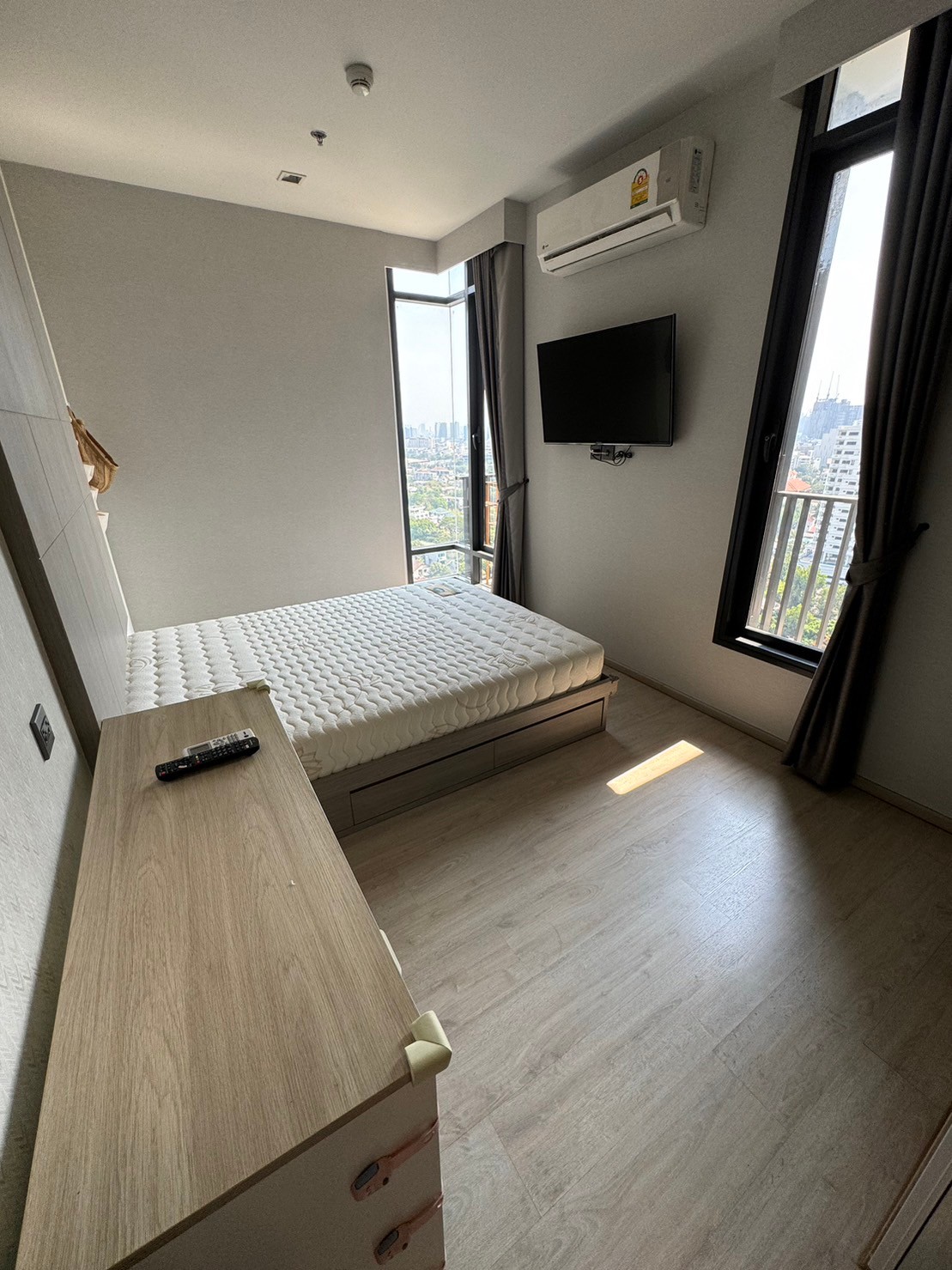 ให้เช่าคอนโด M Thonglor 10 (เอ็ม ทองหล่อ 10) - ตกแต่งเฟอร์ครบ 2ห้องนอนเลี้ยงสัตว์ได้เอกมัย12ทองหล่อ10 - การเดินทาง: BTS เอกมัย, ทองหล่อ