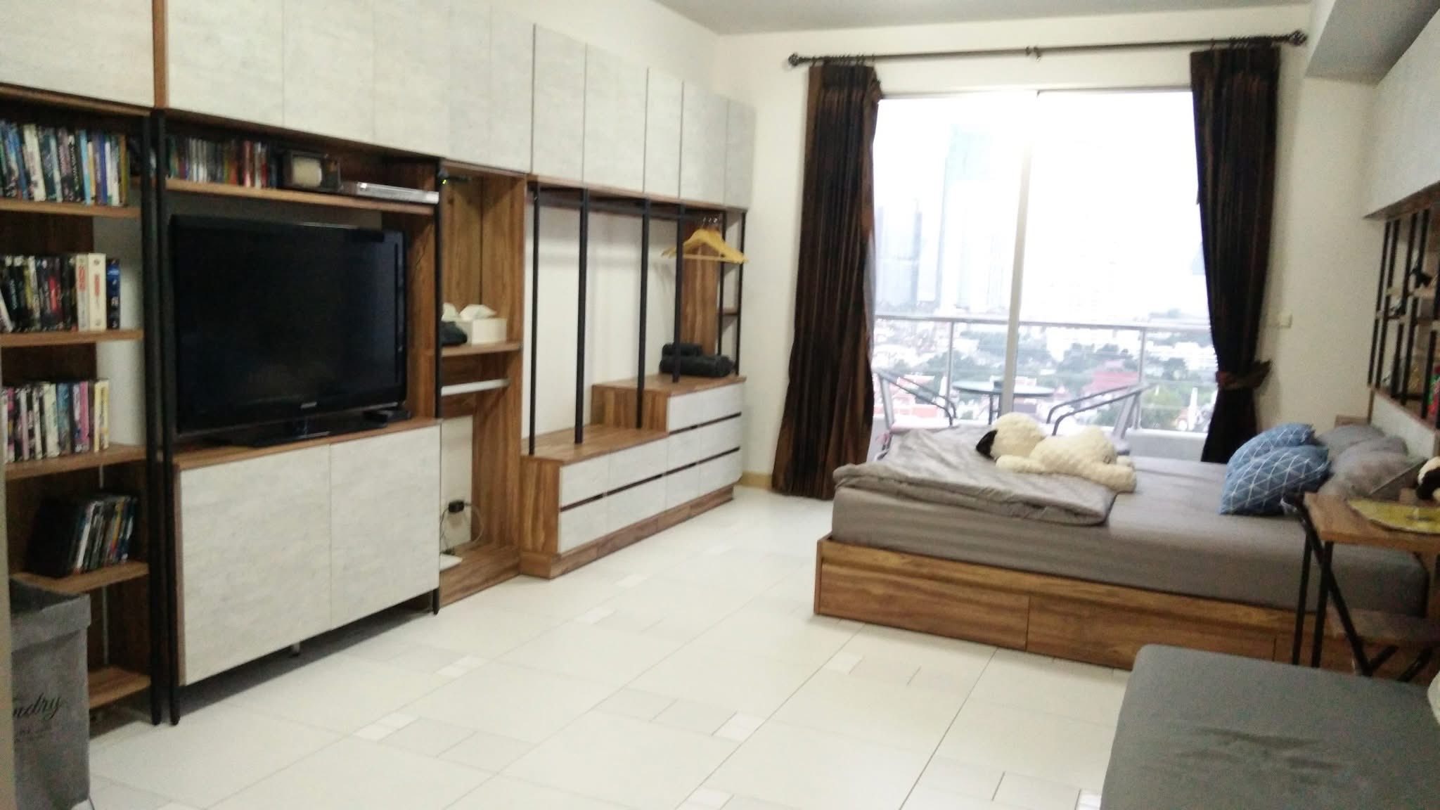 ให้เช่าคอนโด Supalai River Place (ศุภาลัย ริเวอร์เพลส) High Rise โซนพื้นที่ ถนนเจริญนคร BTSกรุงธน 📍 ห้องแบบ Studio / 1ห้องน้ำ · ขนาดห้อง 34 ตรม. ชั้น 18