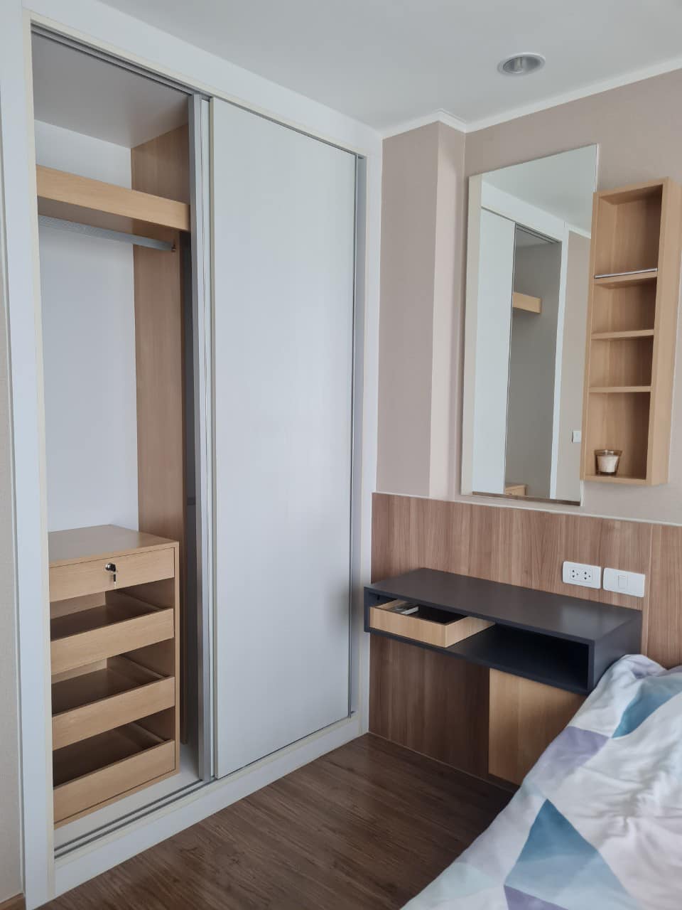 ปล่อยเช่าคอนโด ยู ดีไลท์ แอท บางซ่อน สเตชั่น ( U Delight @ Bangson Station ) - เฟอร์เครื่องใช้ไฟฟ้าครบครั้น - การเดินทาง: ติดรถไฟฟ้า MRT บางซ่อน