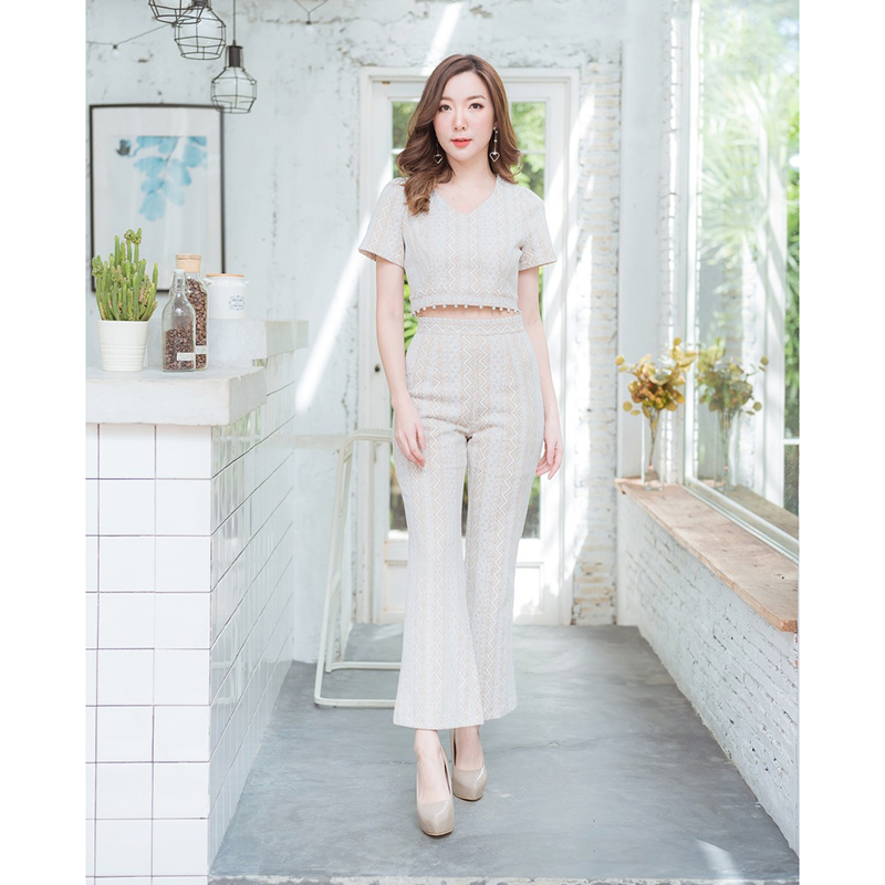 kudapy เซทขายาวสีดำ/สีขาว/สีชมพู คอวีลูกไม้ซับน้ำตาล สวยเซ็กซี่ดูดี