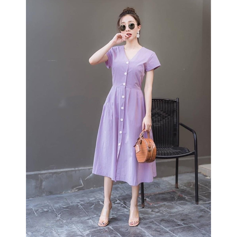 kudapy เดรสยาวคอวี สีพื้นดำ,ม่วย,ขาว คอวีกระดุมหน้า แต่งหลังเว้าเย็บจับจีบช่วงเอวงานสวยมาก