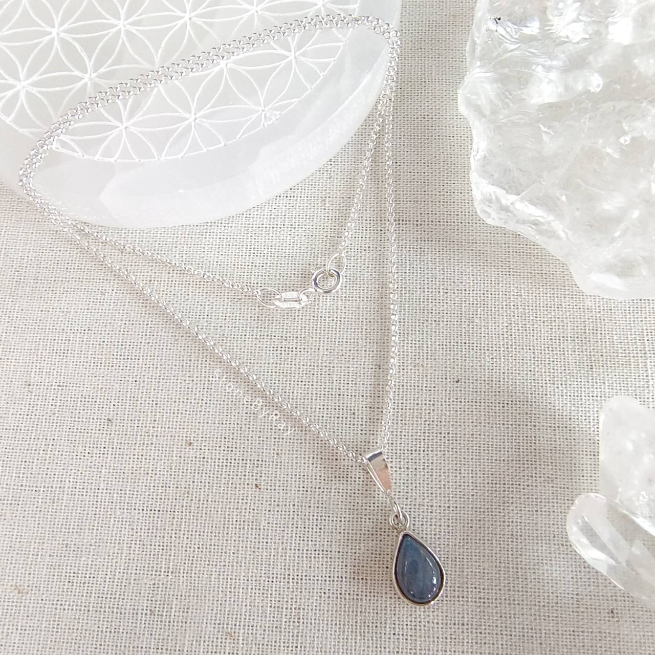 สร้อยคอเงินจี้หินลาบราโดไลท์ Labradorite