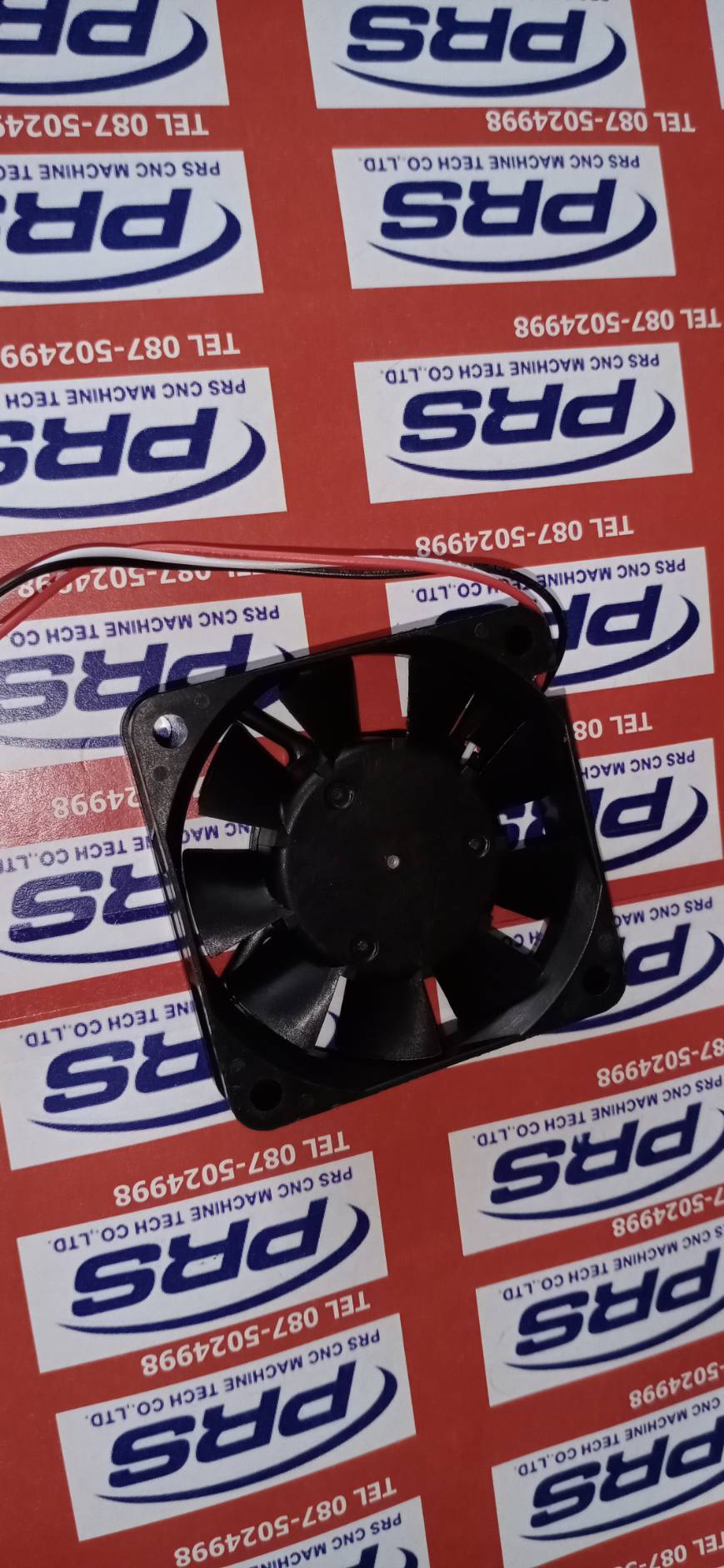 NMB MODEL 2406VL-05W-B59 Black plug