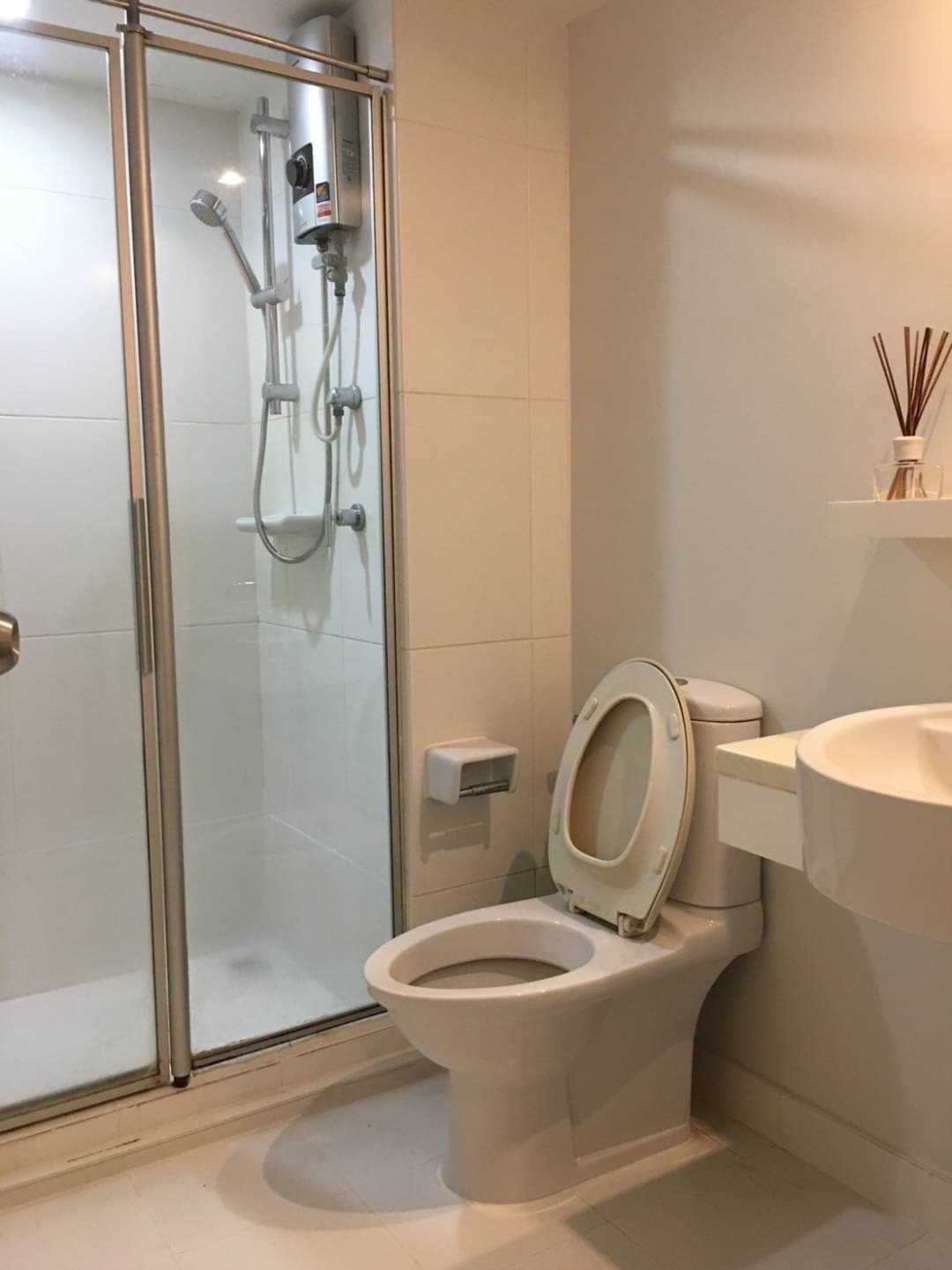 ให้เช่า The Room Sukhumvit 79 (เดอะ รูม สุขุมวิท 79) เฟอร์ครบพร้อมอยู่ ราคาต่อรองได้