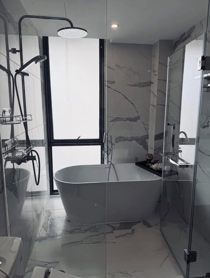 ให้เช่าห้องแบบ 1ห้องนอน 1ห้องน้ำ โซนพื้นที่ BTS ทองหล่อ คอนโด 168 Sukhumvit 36 (168 สุขุมวิท 36) ขนาดห้อง 43 ตรม. ชั้น 5 (luxury segment ห้องหินอ่อนแท้)