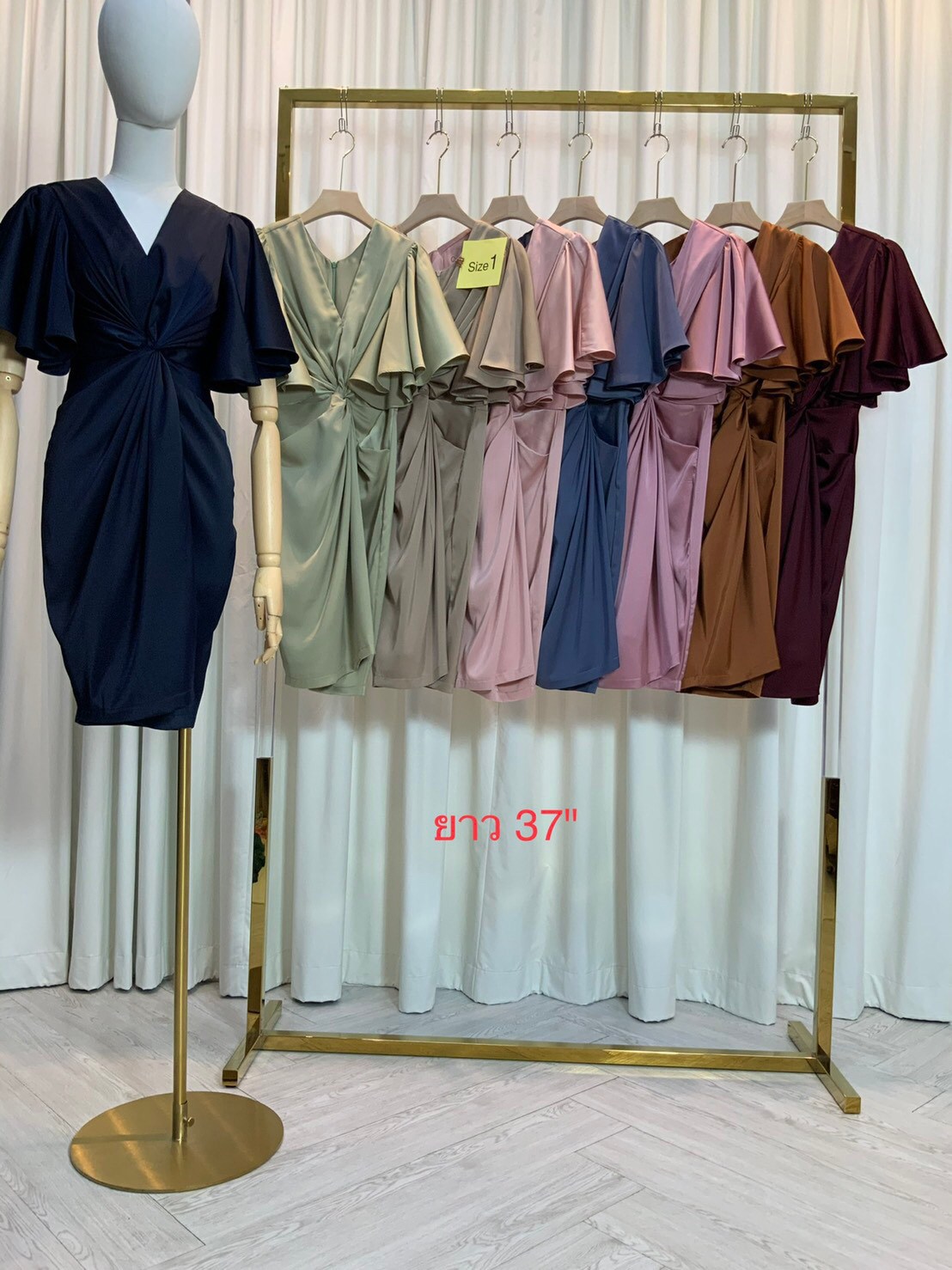 kudapy เดรสสั้นไปงานมัดไขว้หน้า แขนพวง ผ้าเครปซาติน กปสั้น สีชมพูกลีบบัว,โอวัลติน,เทาอมกรม,แดงเลือดหมู,กรมท่า,น้ำตาลอิฐ ,เขียวมิ้นท์มิ้นหม่น