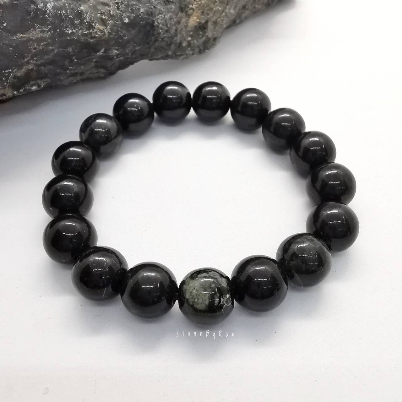 สร้อยข้อมืออุกกาบาตโกปี Gobi Meteorite