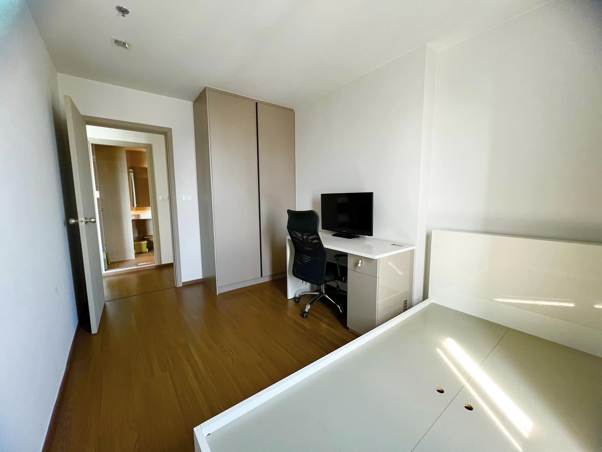 สนใจชมห้องติดต่อได้เลย Line ID: Smile-easy ปล่อยเช่าคอนโด IDEO Sukhumvit 93 (ไอดีโอ สุขุมวิท 93) - 2ห้องนอน 2ห้องน้ำ 1ห้องนั่งเล่น - ใกล้ BTS บางจาก - ขนาดห้อง 60 ตรม. ชั้น 30