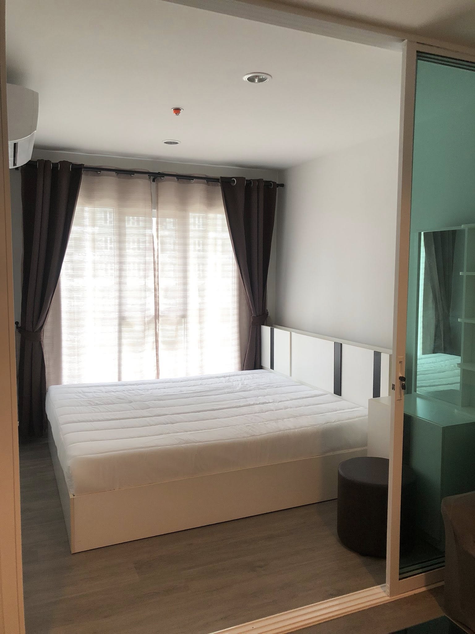 ให้เช่าคอนโด Regent home bangna (รีเจ้นท์ โฮม บางนา) 1ห้องนอน / 1ห้องน้ำ ขนาด 28 ตรม. ชั้น 5 ตึก D ค่าเช่า 9,500 ต่อเดือน รถไฟฟ้าBTSบางนา