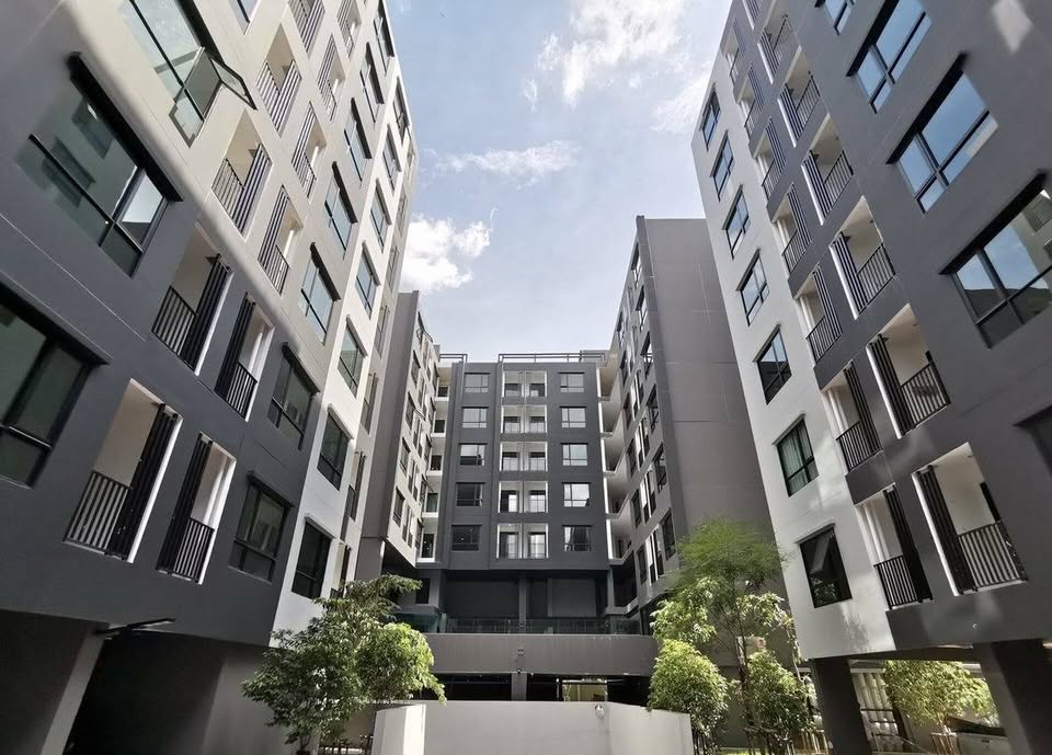 ขายห้องแต่งสวยคอนโด Reach Phahonyothin 52 (รีช พหลโยธิน 52) โซนพื้นที่ BTS สายหยุด ห้องแบบ 1ห้องนอน / 1ห้องน้ำ / โซนครัวปิด ขนาดห้อง 32 ตรม. ชั้น 5 ตึก F