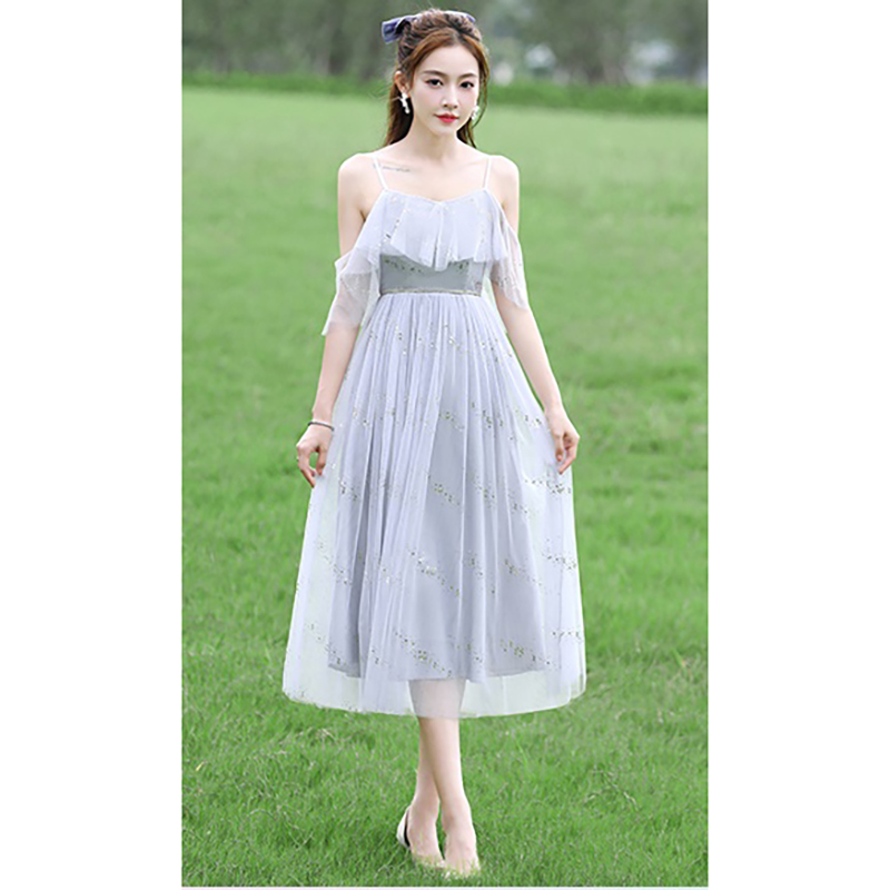 kudapy ชุดราตรีออกงานคลุมเข่า สายเดี่ยวเปิดไหล่ ติดเลื่อมวงกลมสีทองทั้งชุด