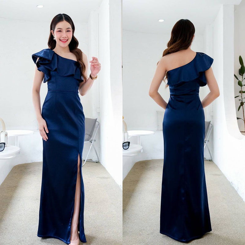 kudapy เดรสยาวสีกรม ครปเปอร์ เขียวเข้ม มิ้นท์ ส้มอิฐ แดง ทอง ชมพู เทา เปิดไหล่ข้าง แต่จีบแขนตุ๊กตาสวยดูดี