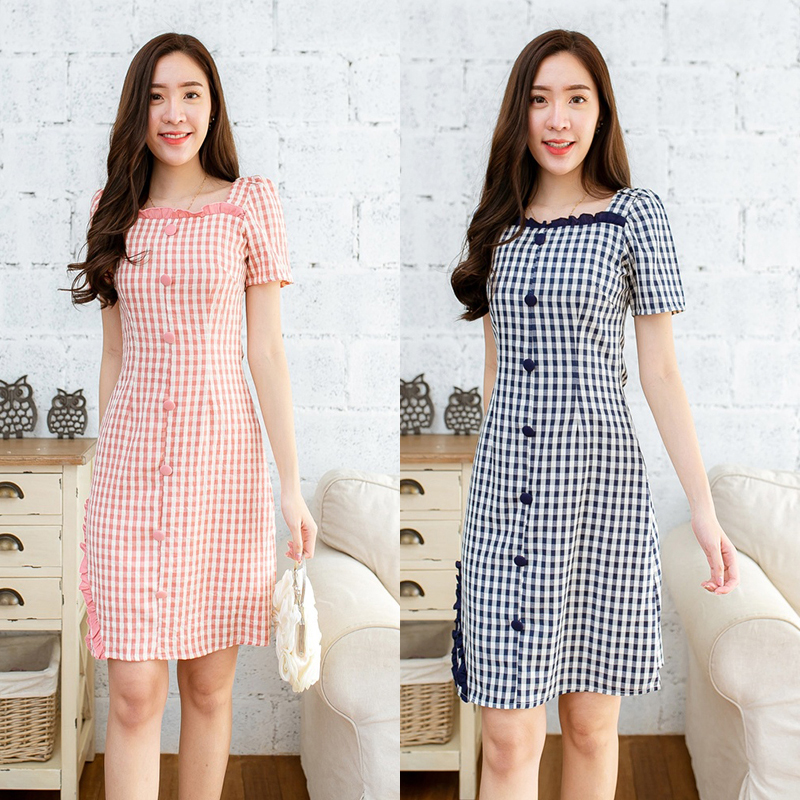 kudapy เดรสสั้นสีกรม/สีชมพู คอเหลี่ยมระบายกระดุมหน้าตารางใส่ดูดีน่ารักมากๆ