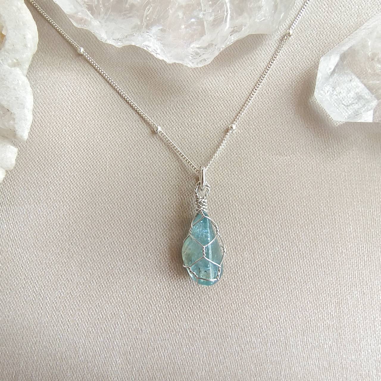 สร้อยคอเงินจี้หินบลูอพาไทต์ Blue Apatite