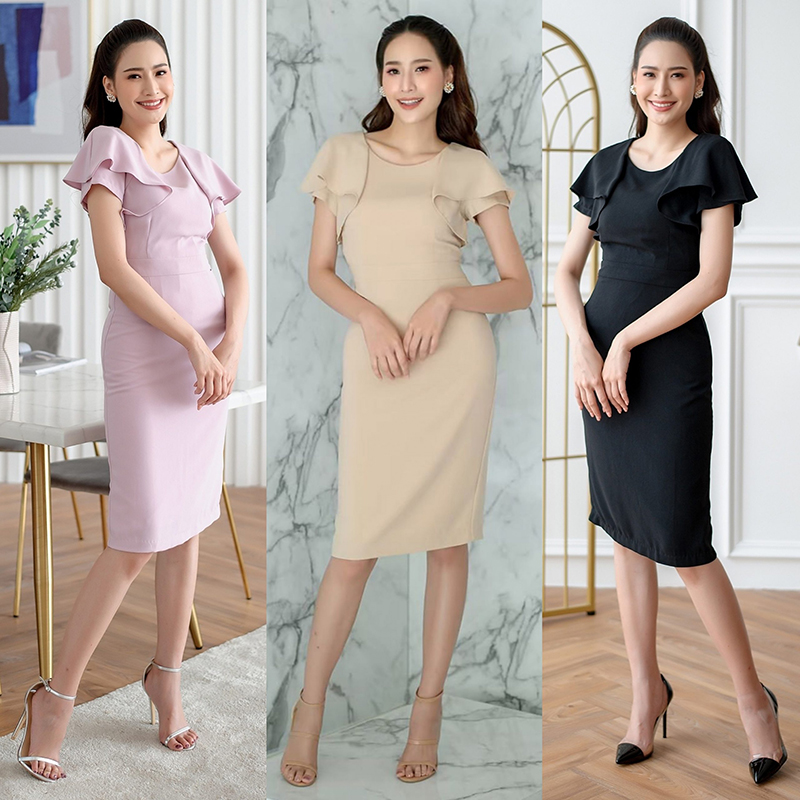 kudapy เดรสสั้นสีดำ ผ้าโพลีเนื้อนิ่ม ไม่ร้อน ทิ้งตัวสวย คอกลม แขนสั้น แต่งแขนระบายเป็นเลเยอร์ สวยหรูดูแพงมากค่ะ กระโปรงเข้ารูปทรงสอบ