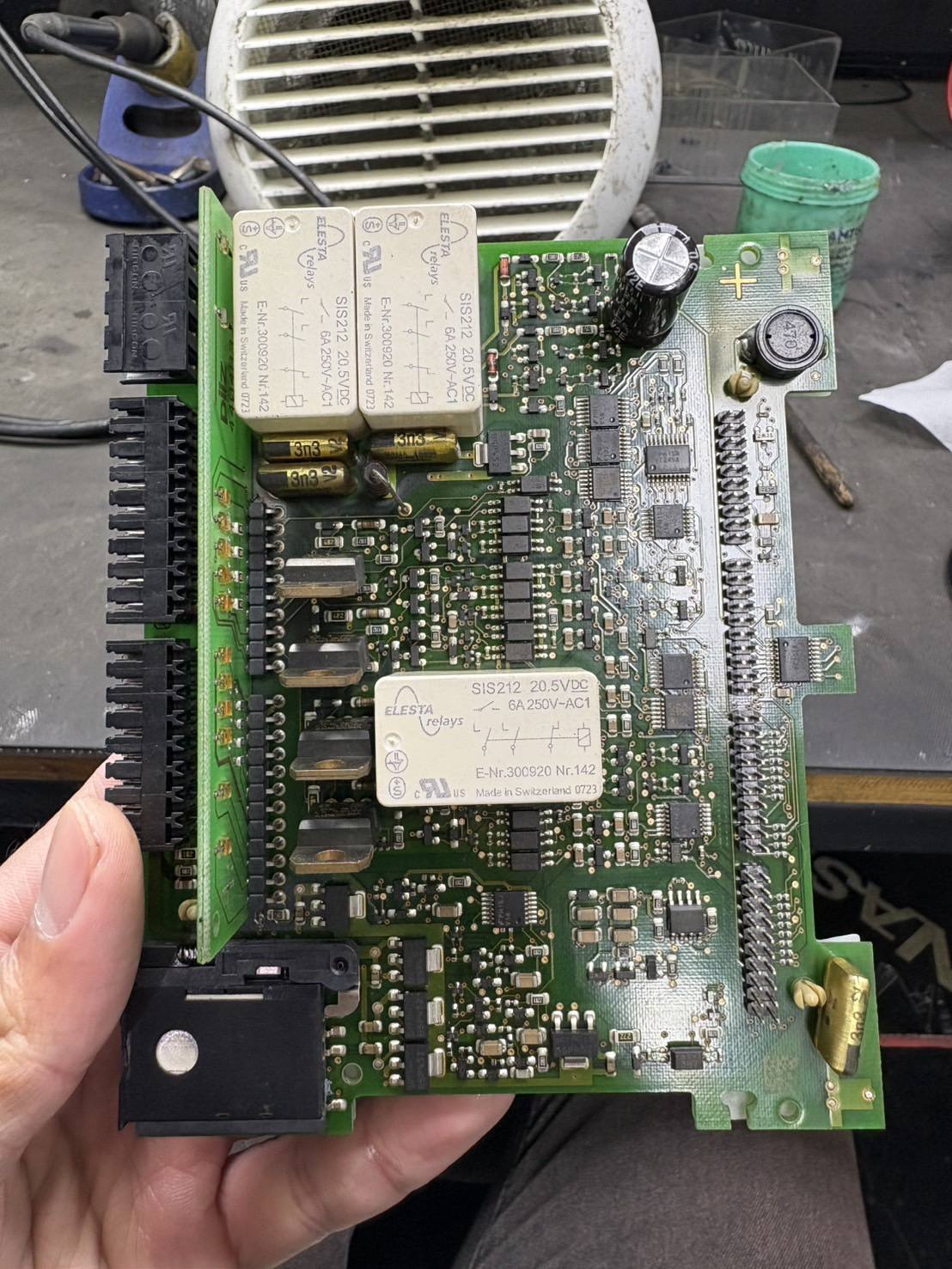 ซ่อม SERVO DRIVE MITSUBISHI MDS-R-V2-8080