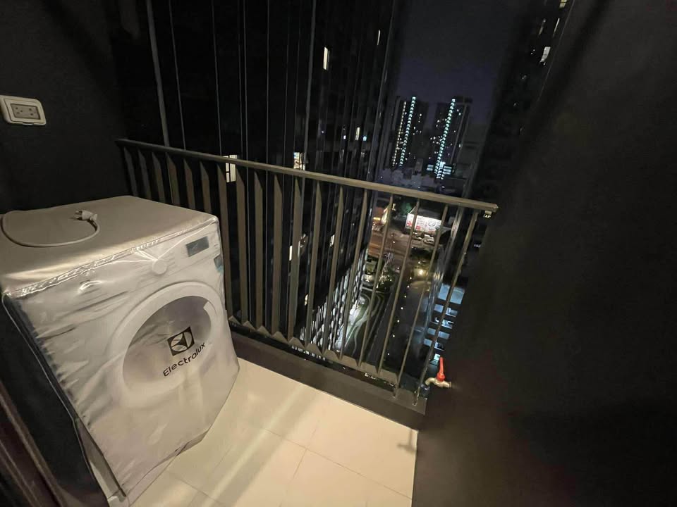 คอนโด Life Asoke - Rama 9 (ไลฟ์ อโศก - พระราม 9) High Rise โซนพื้นที่ MRT พระราม 9 ให้เช่าห้องแบบ Studio 1ห้องน้ำ ขนาดห้อง 28 ตรม. ชั้น 14 ตึก A