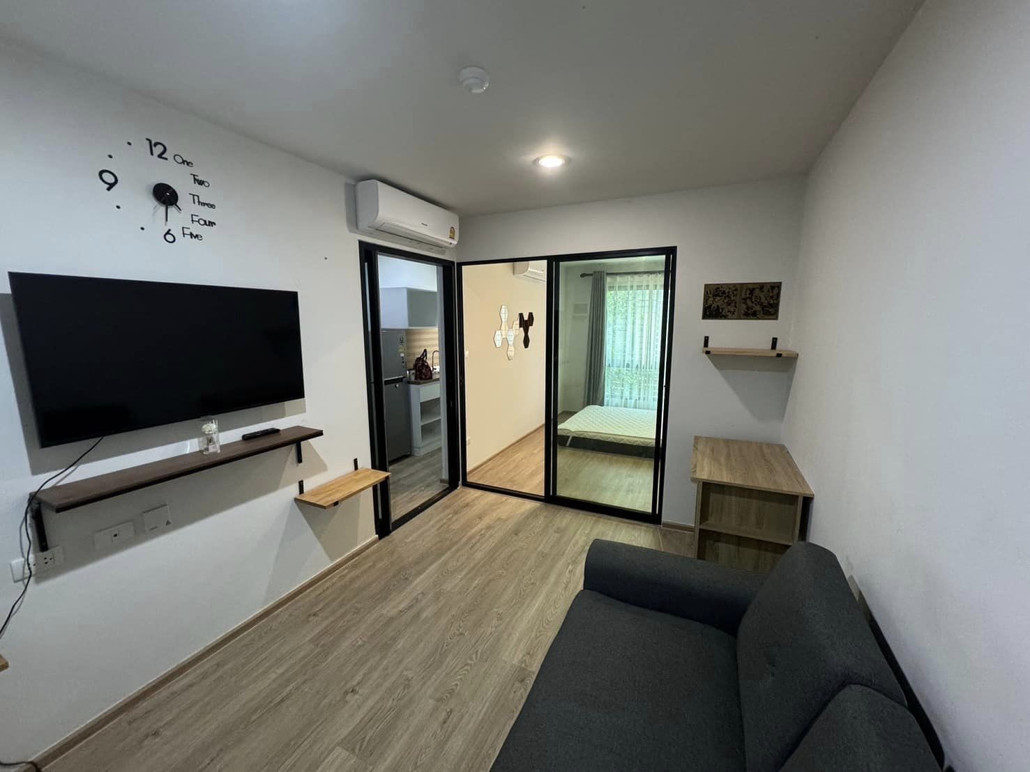 ปล่อยเช่าคอนโด Hi Sukhumvit 93 (ไฮ สุขุมวิท 93) - มีเครื่องซักผ้าพร้อมเฟอร์เครื่องใช้ไฟฟ้าครบครั้น - การเดินทาง: ใกล้BTSบางจาก มีรถรับส่งคอนโดไปBTS