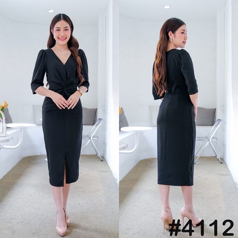 kudapy เดรสสั้นสีดำ/สีโอรส/สีเขียว/สีครีมนู้ด/สีคาราเมล คอวี ดีเทลไขว้ปมเอวเน้นพรางเอวคอดๆ หัวไหล่จับจีบแขนสามส่วน กระโปรงสอบผ่าหน้า ทรงเรียบเก๋ดูดี