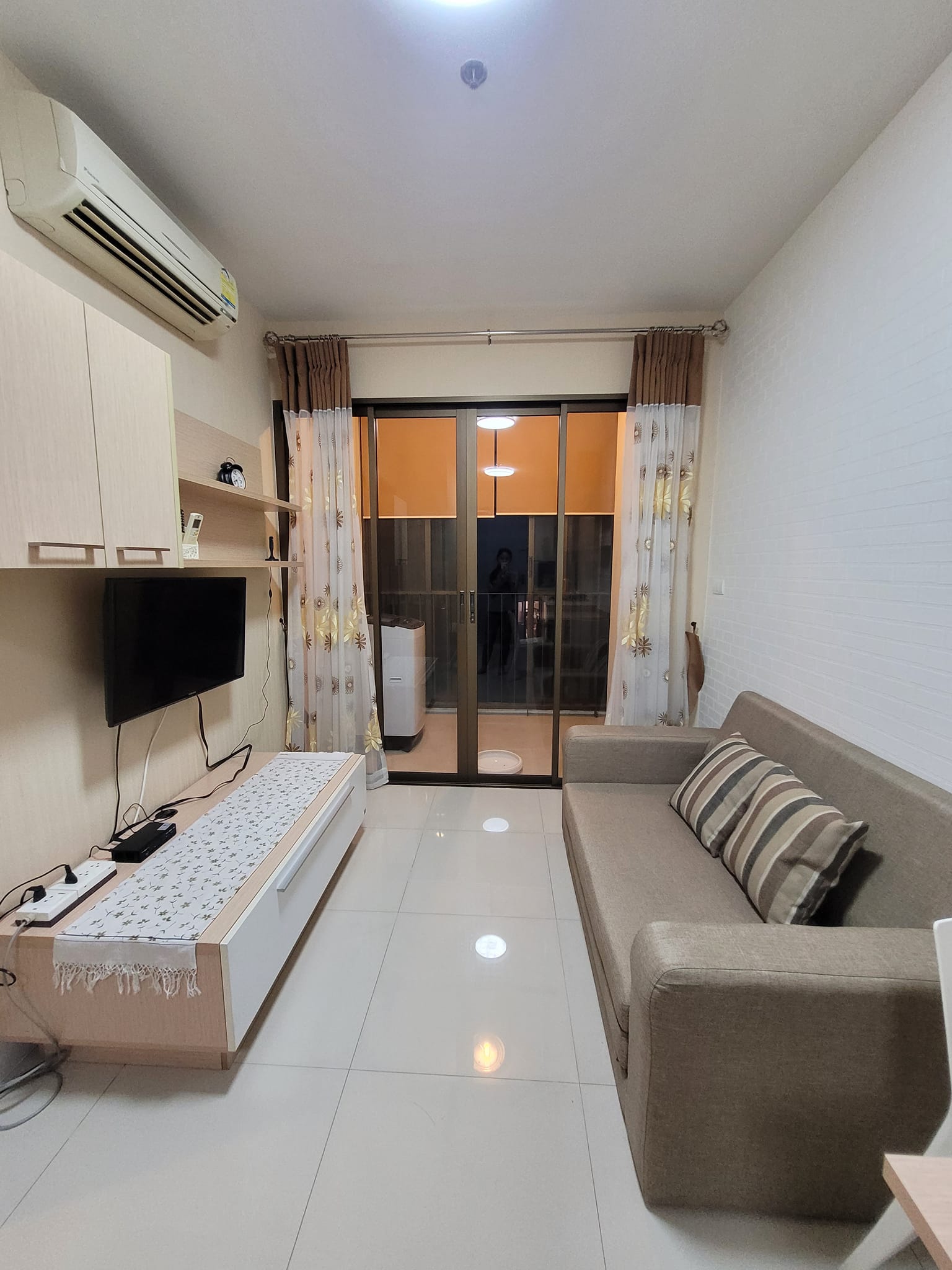 ปล่อยเช่าคอนโด IDEO Mix Sukhumvit 103 (ไอดีโอ มิกซ์ สุขุมวิท 103) - 1ห้องนอน 1ห้องน้ำ 1ห้องนั่งเล่น - ใกล้ BTS อุดมสุข - ขนาดห้อง 32.8 ตรม. ชั้น 11 ตึก B